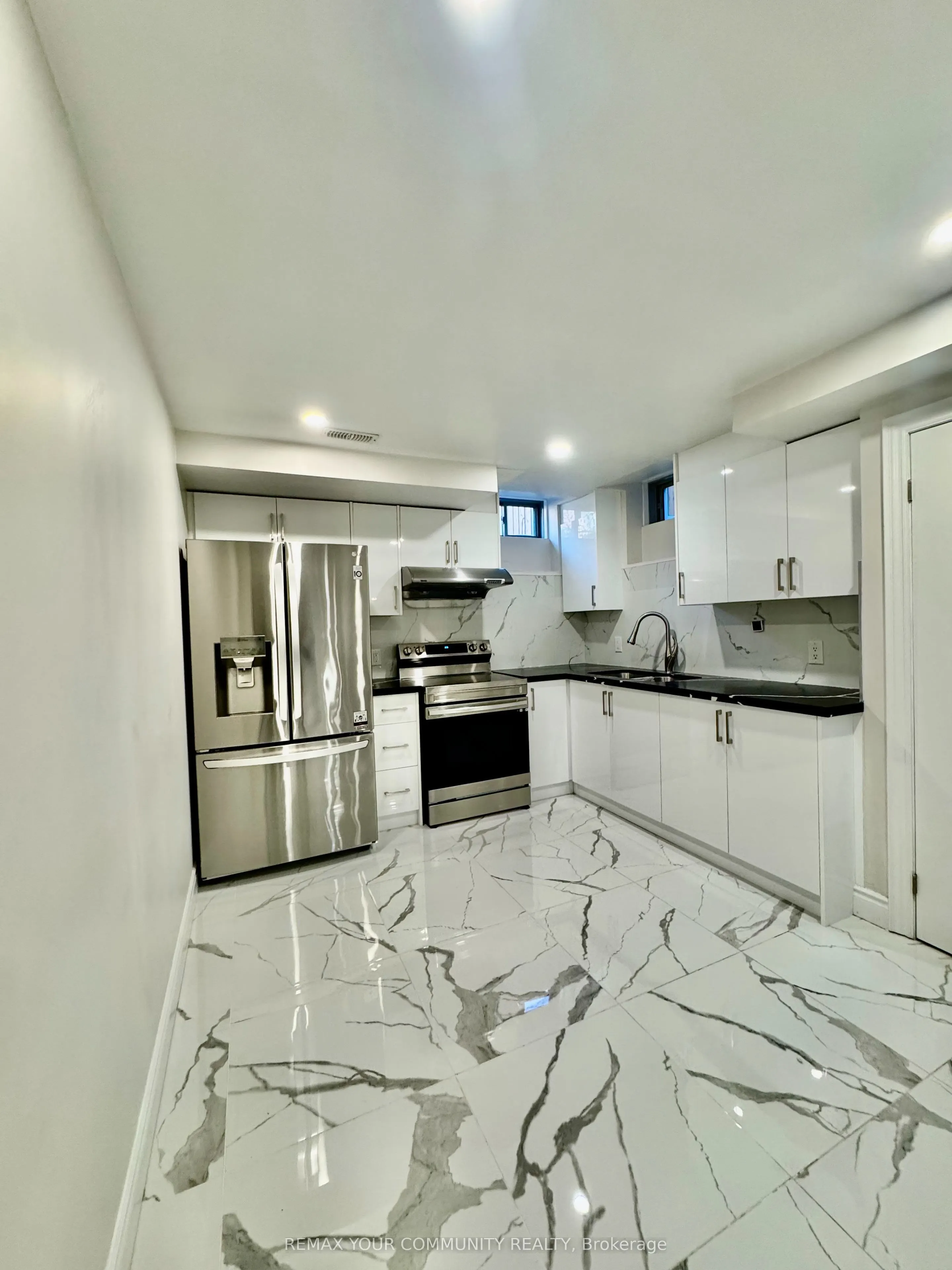 51 Murray Leonard Lane #(Basement Apartment)