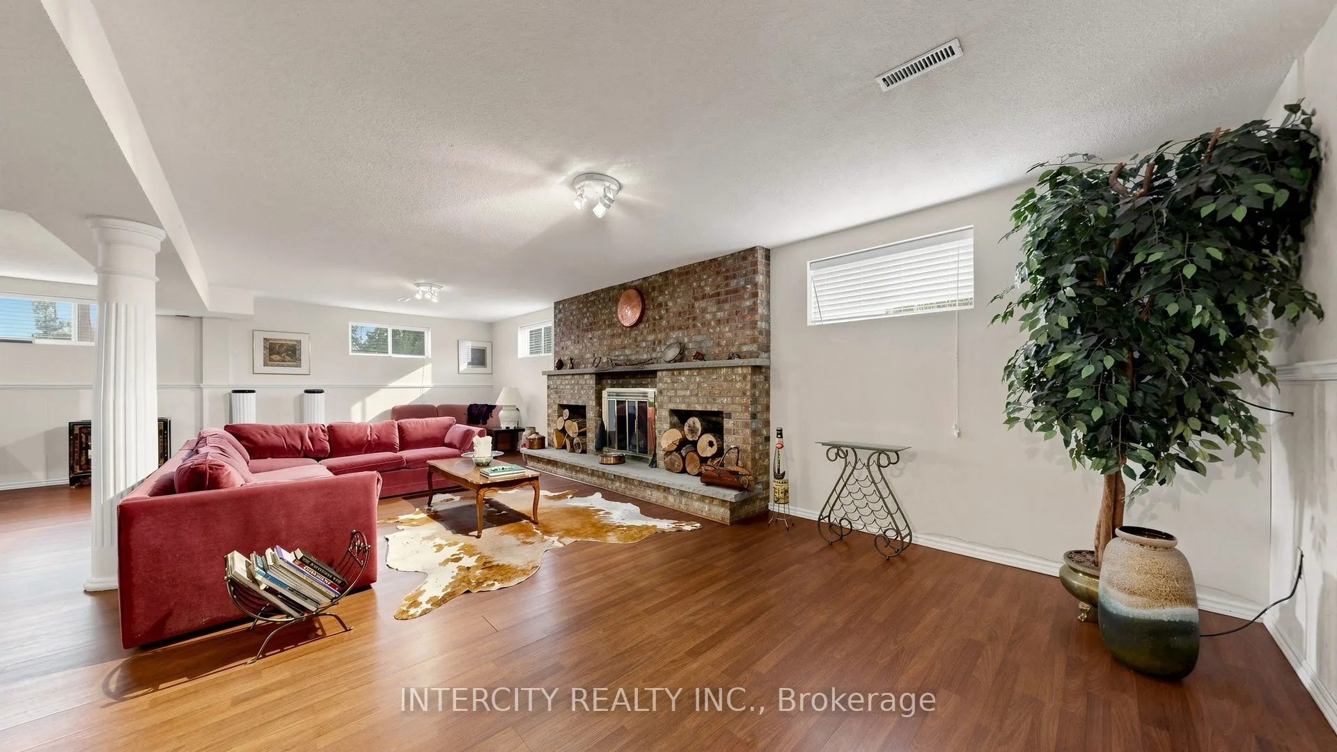 76 Spruce Avenue