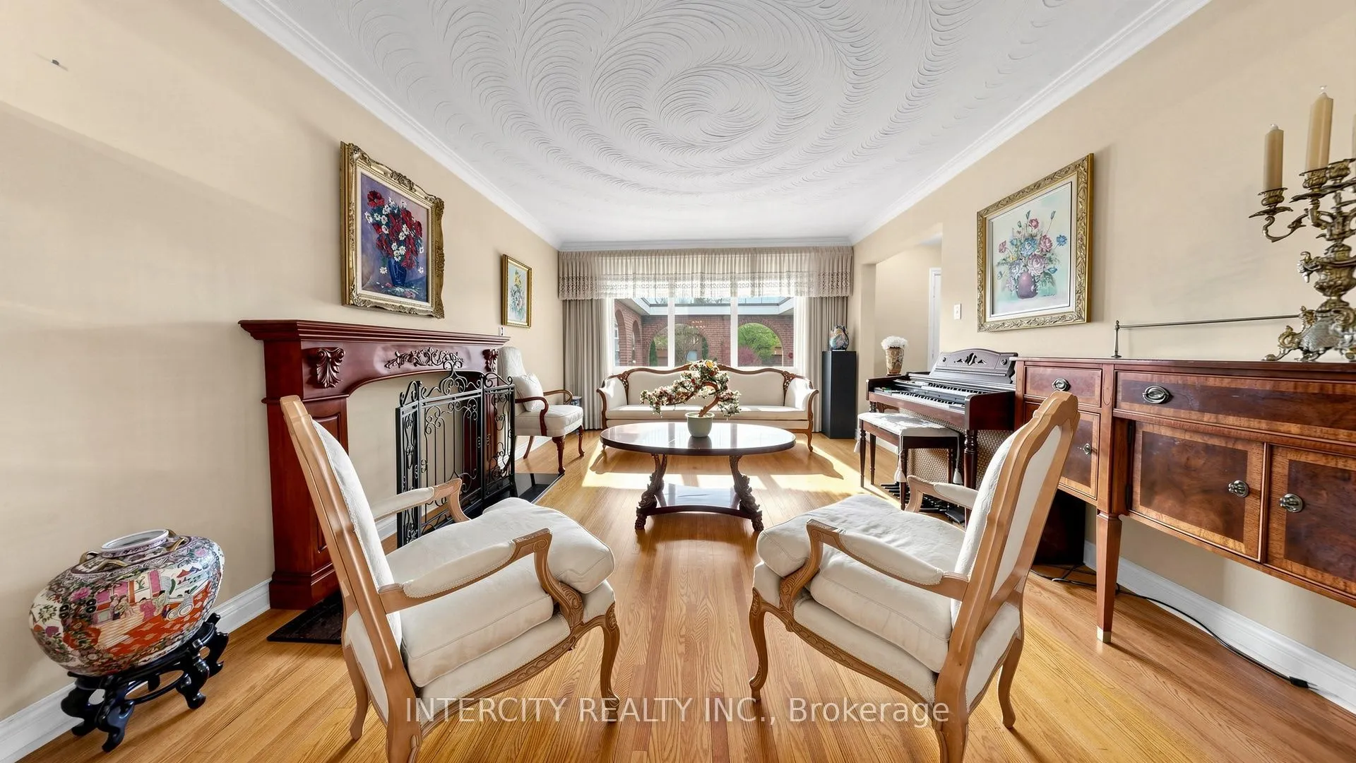 76 Spruce Avenue