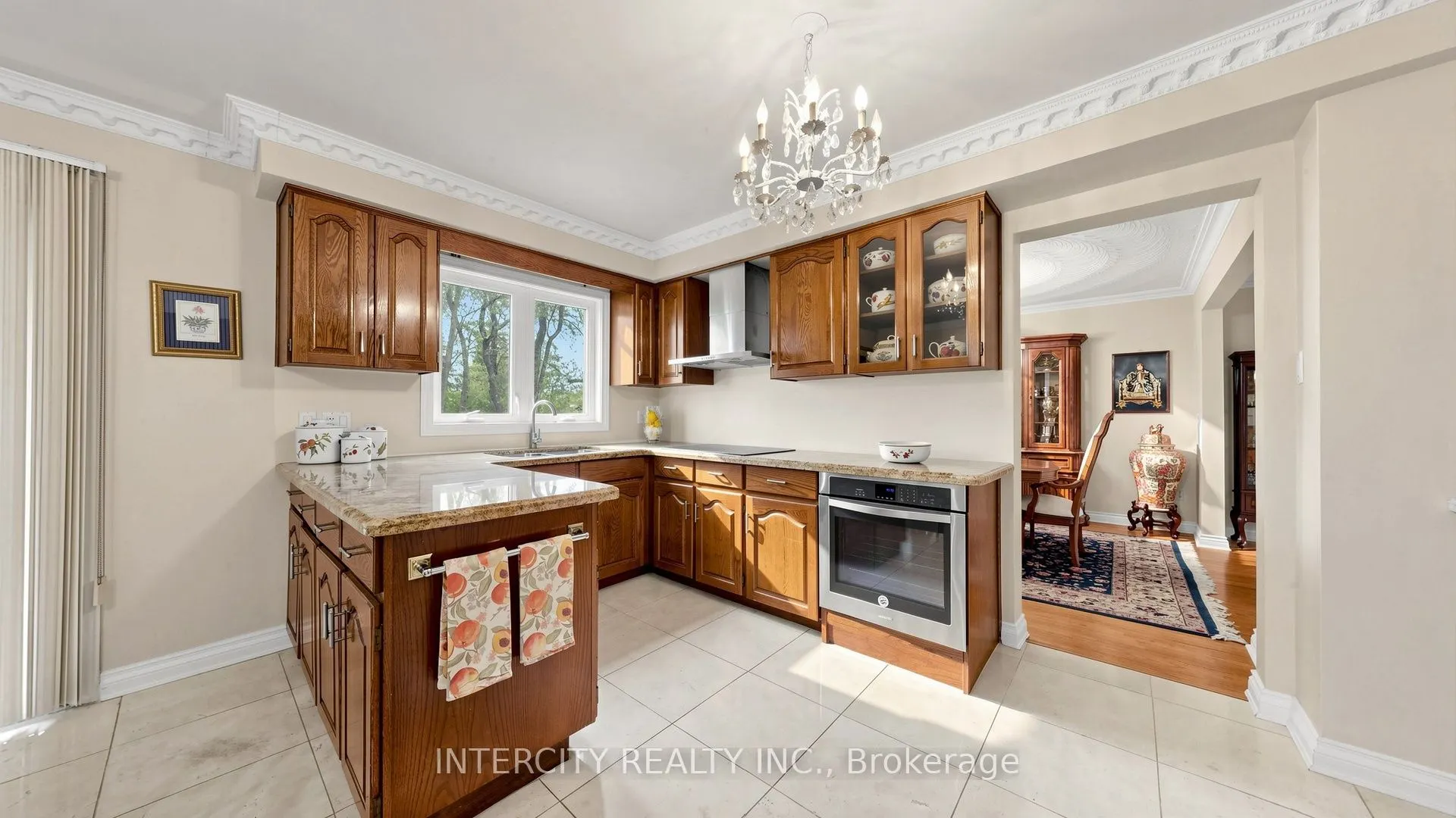 76 Spruce Avenue
