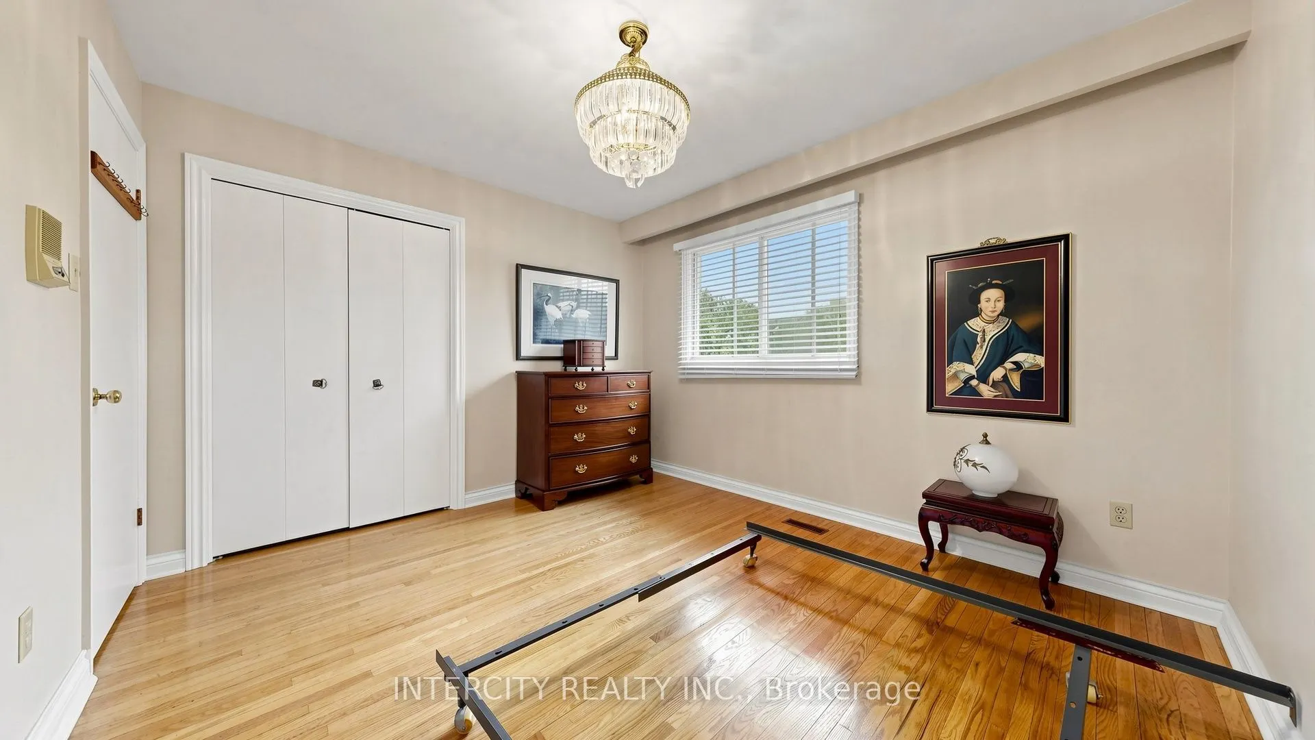 76 Spruce Avenue