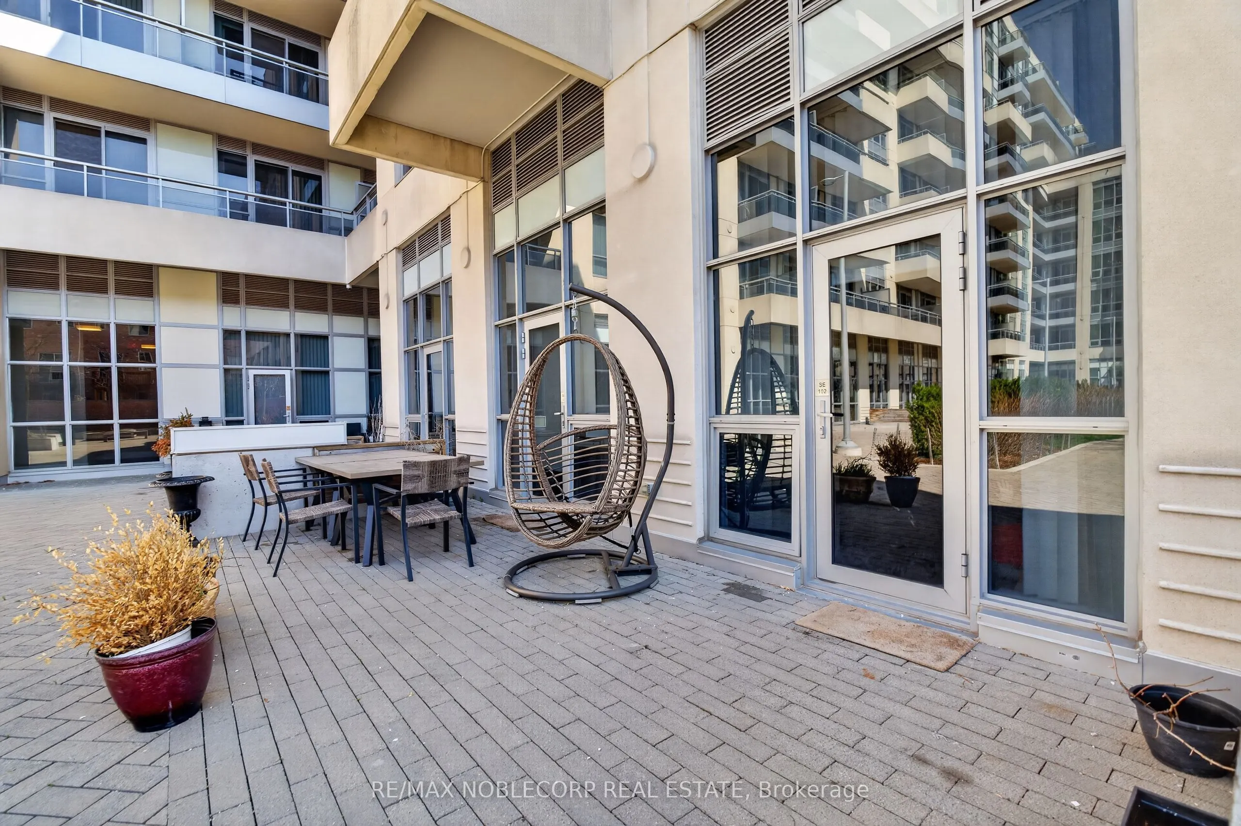 9191 Yonge Street #206SW
