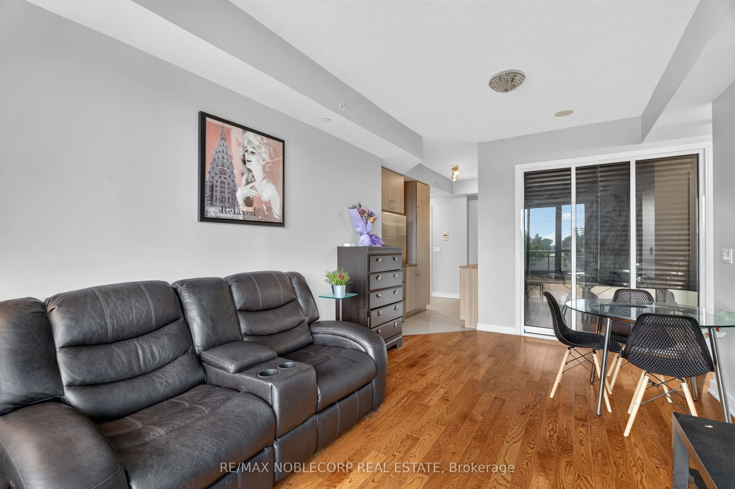 9191 Yonge Street #206SW