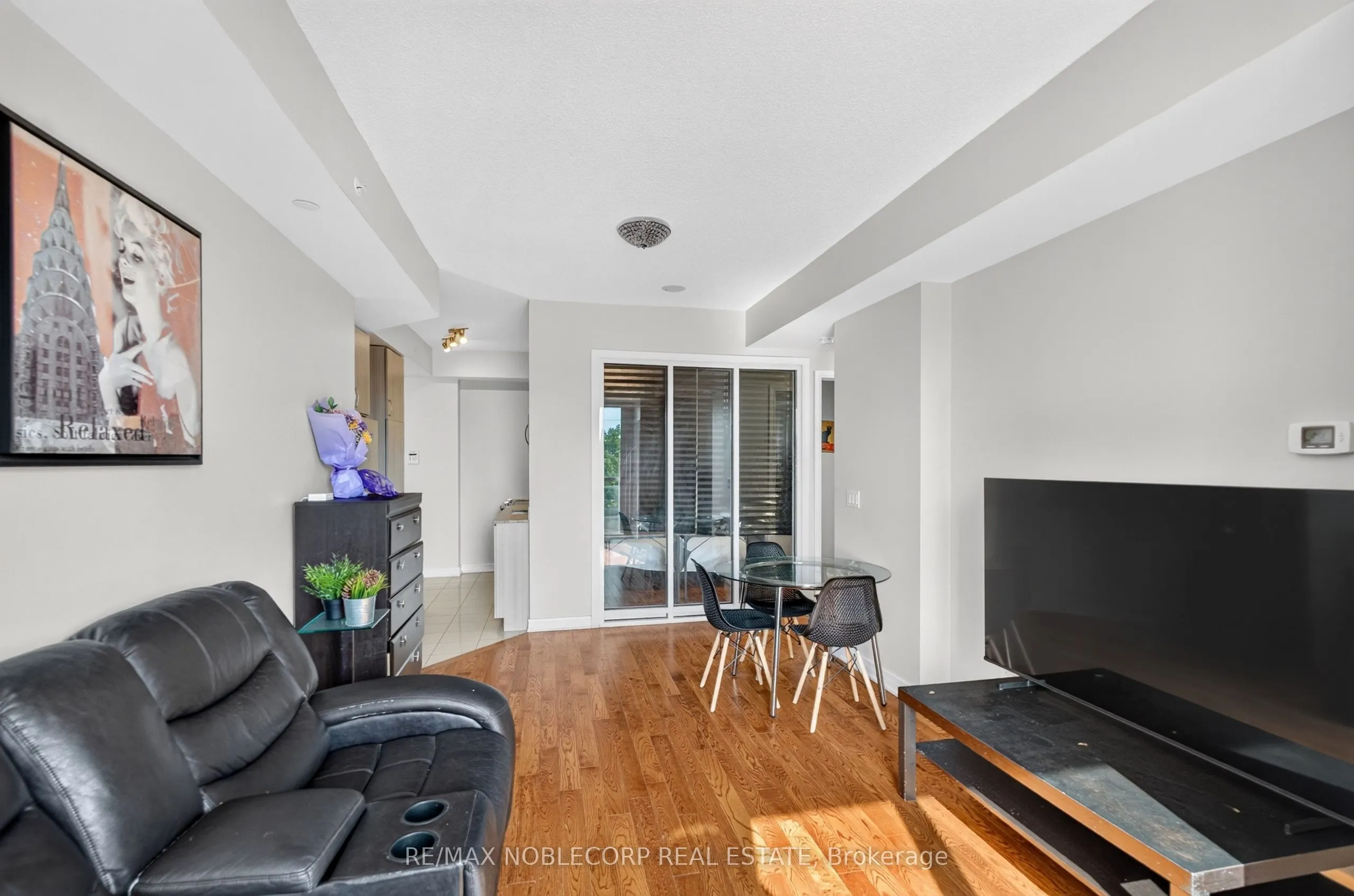 9191 Yonge Street #206SW
