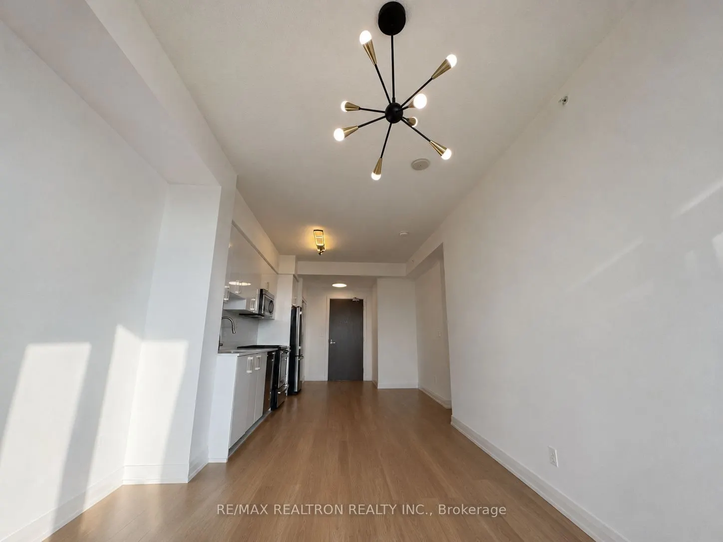 7161 Yonge Street #2535