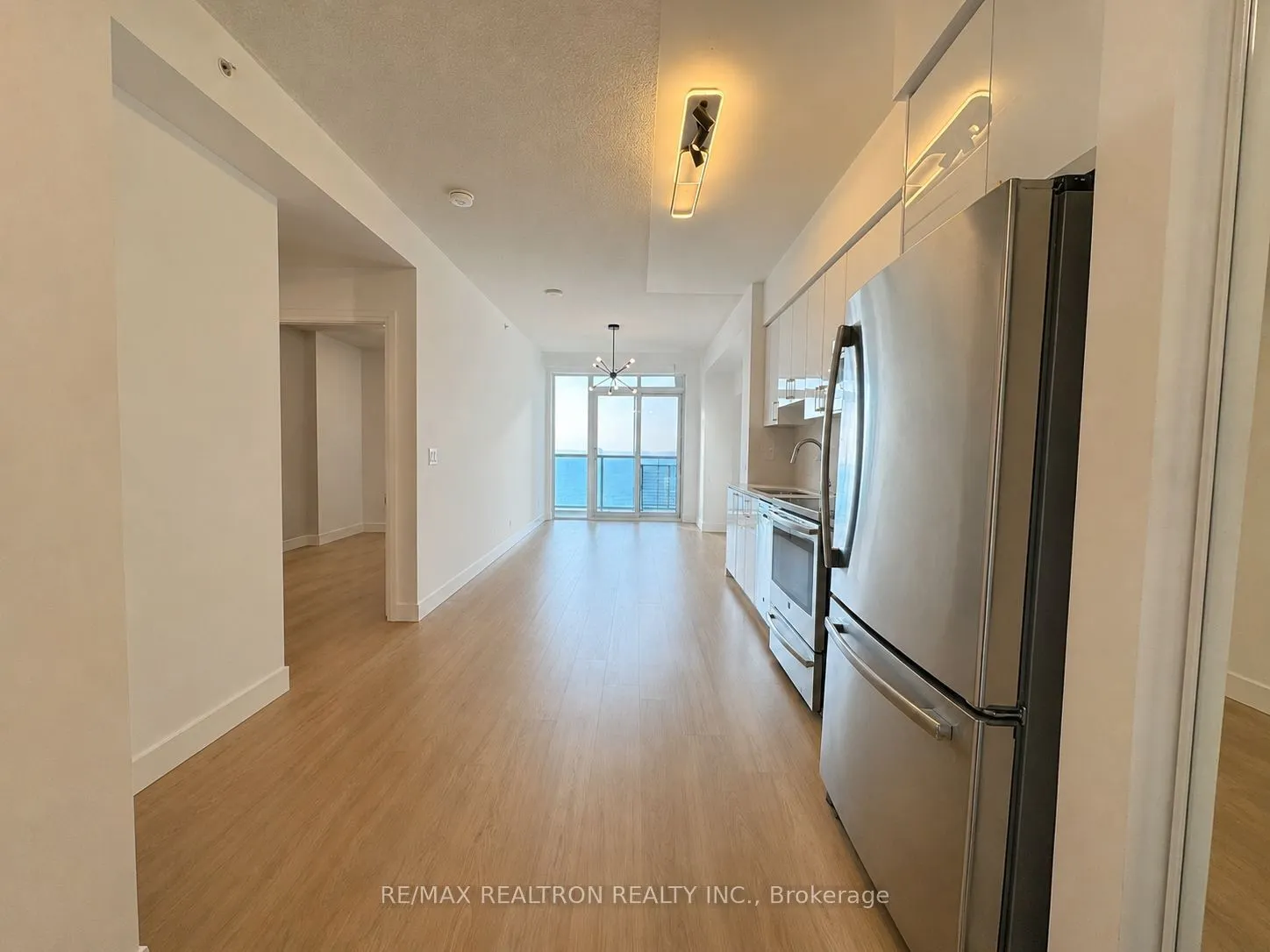 7161 Yonge Street #2535
