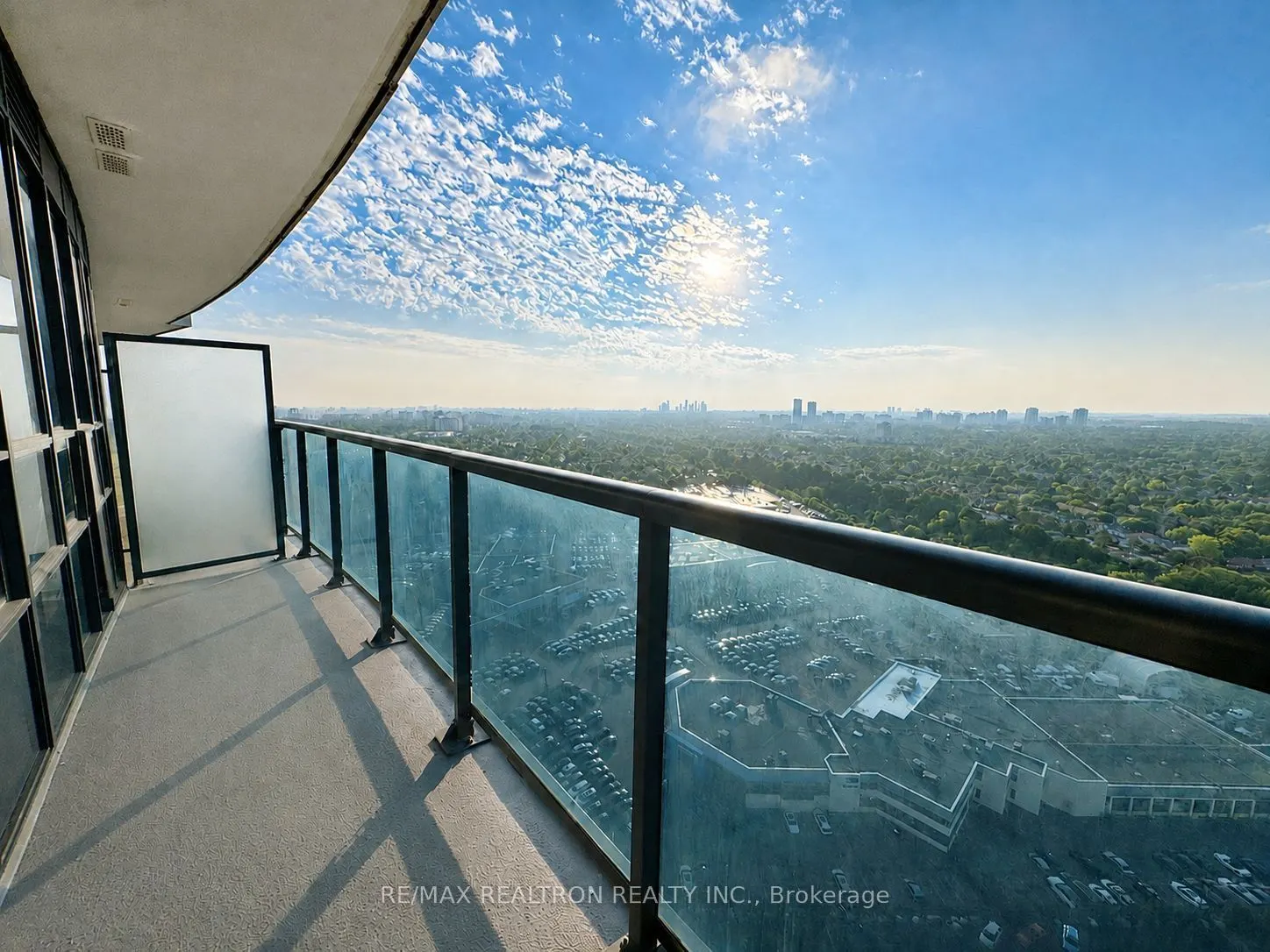 7161 Yonge Street #2535