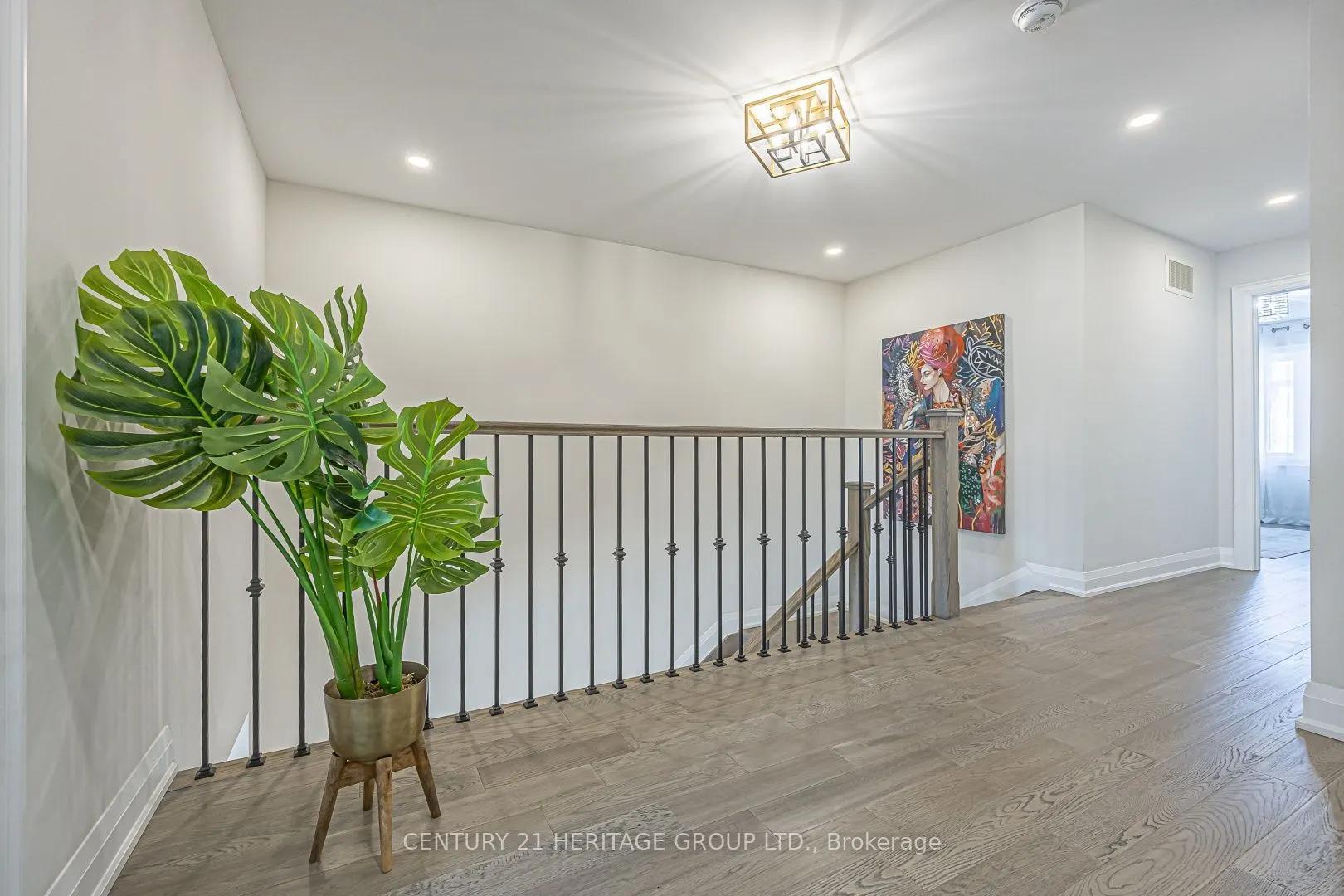 27 Lowther Avenue