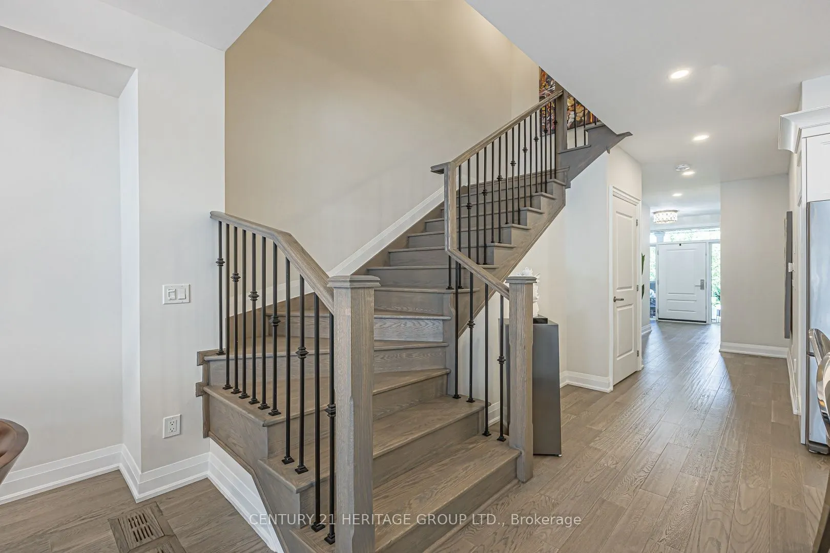 27 Lowther Avenue