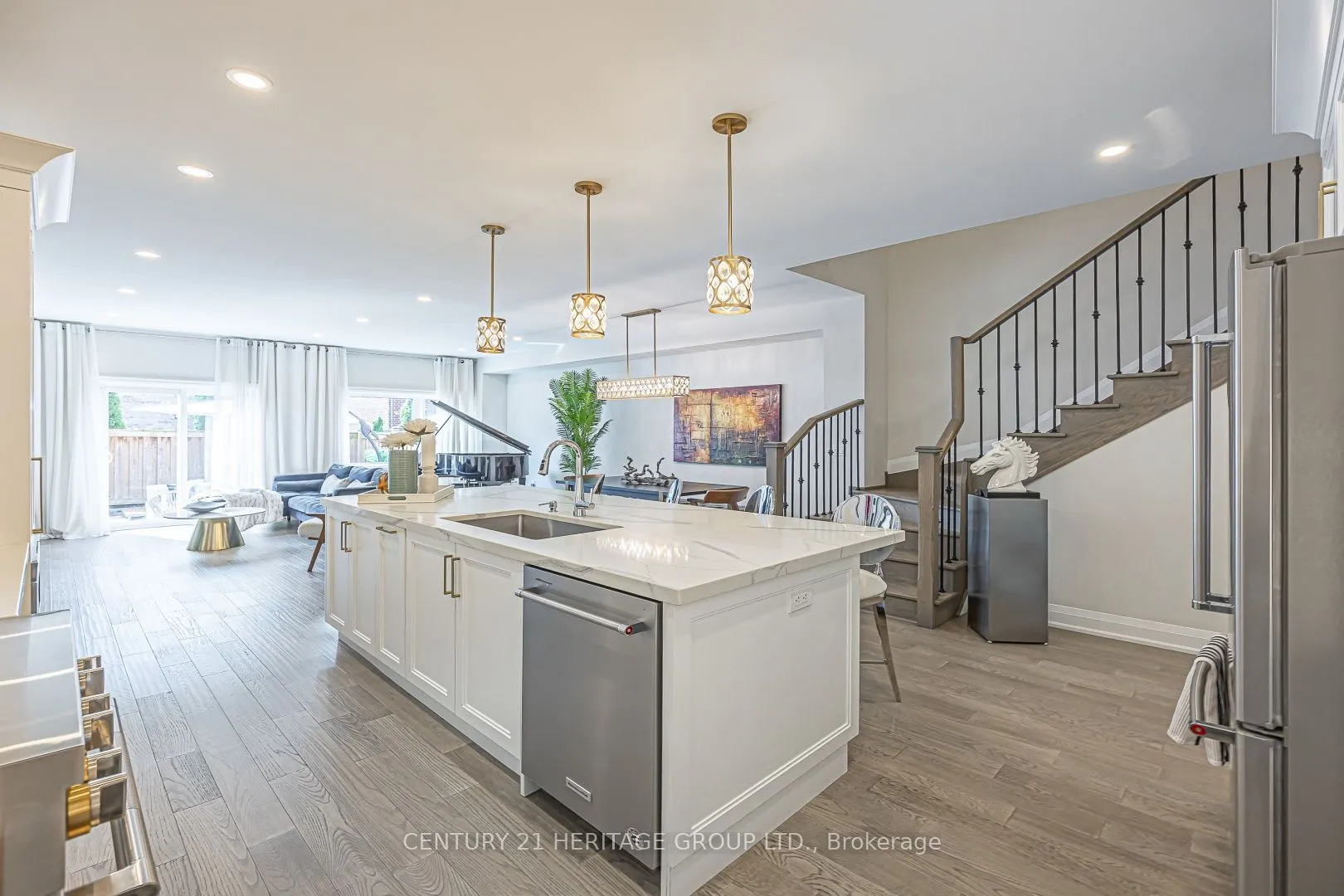 27 Lowther Avenue