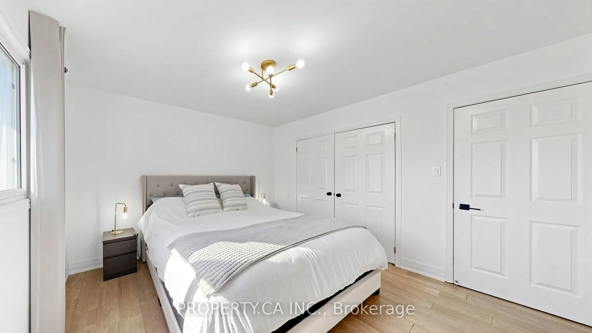 32 Hodgins Avenue
