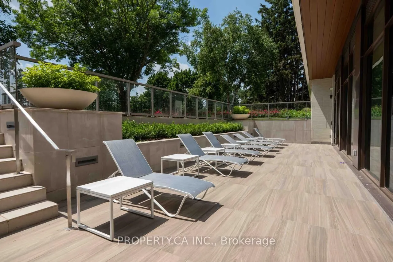 399 Royal Orchard Boulevard #422