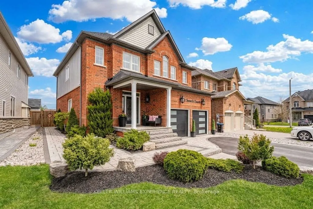 105 DECAROLIS Crescent