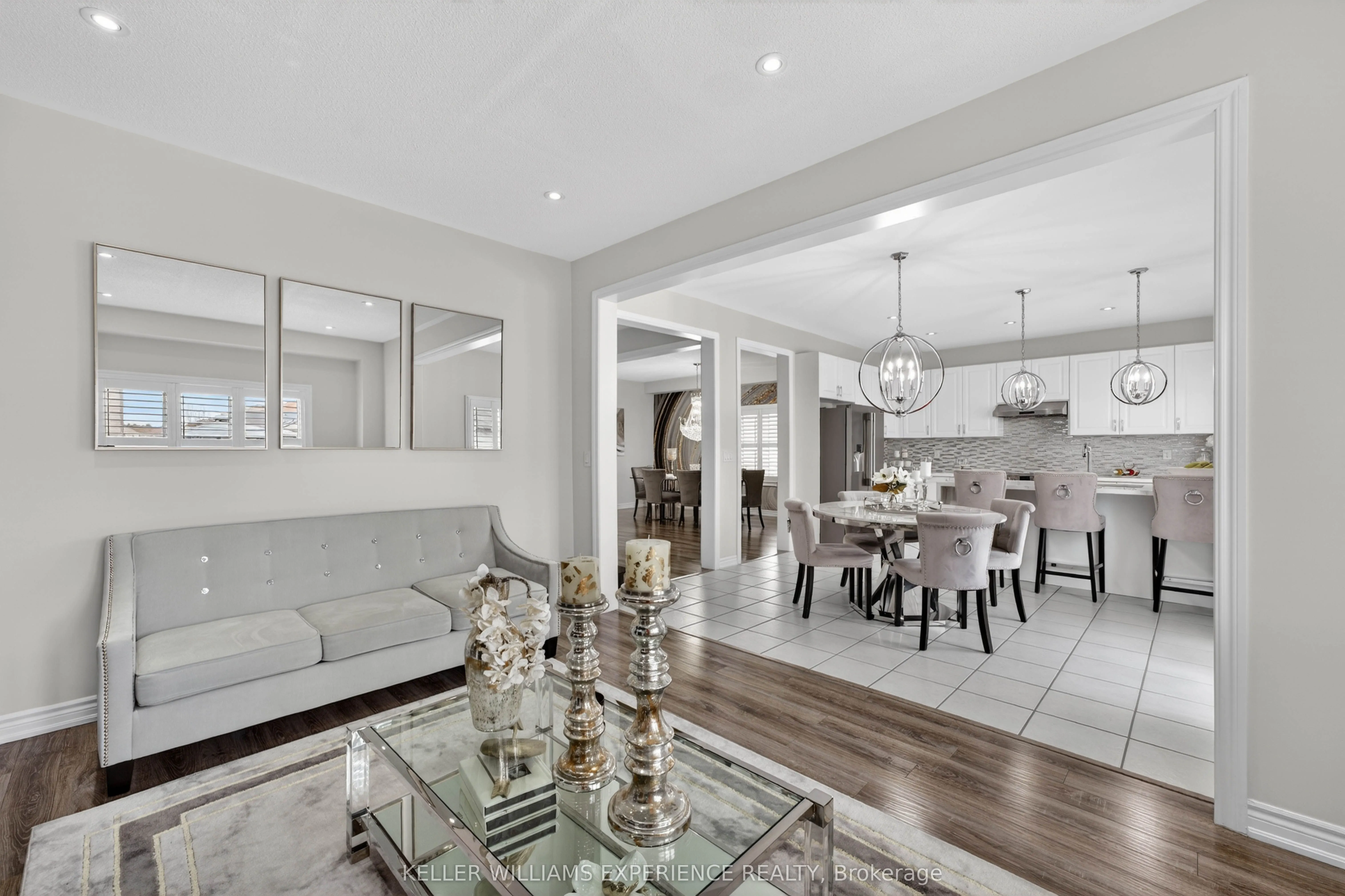 105 DECAROLIS Crescent