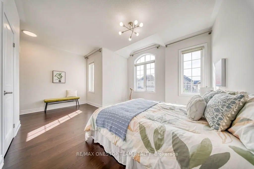 70 Madoc Place