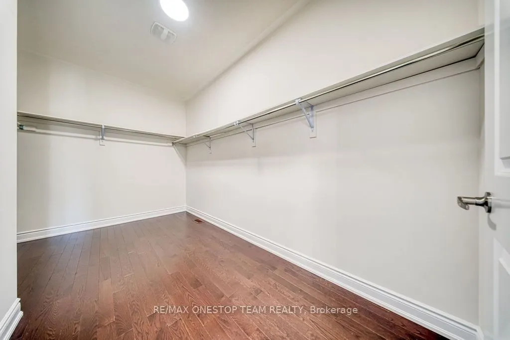 70 Madoc Place