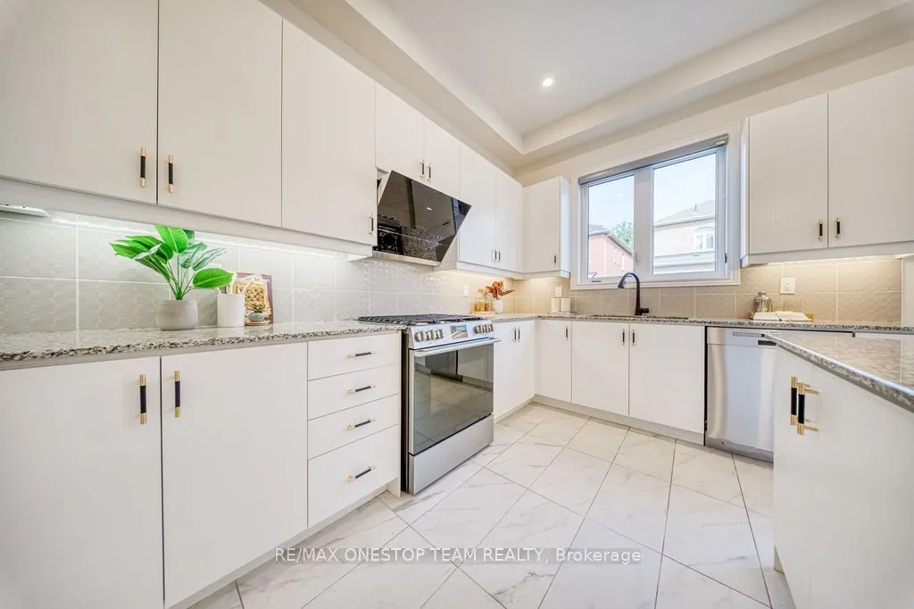 70 Madoc Place