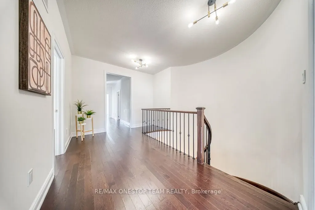 70 Madoc Place