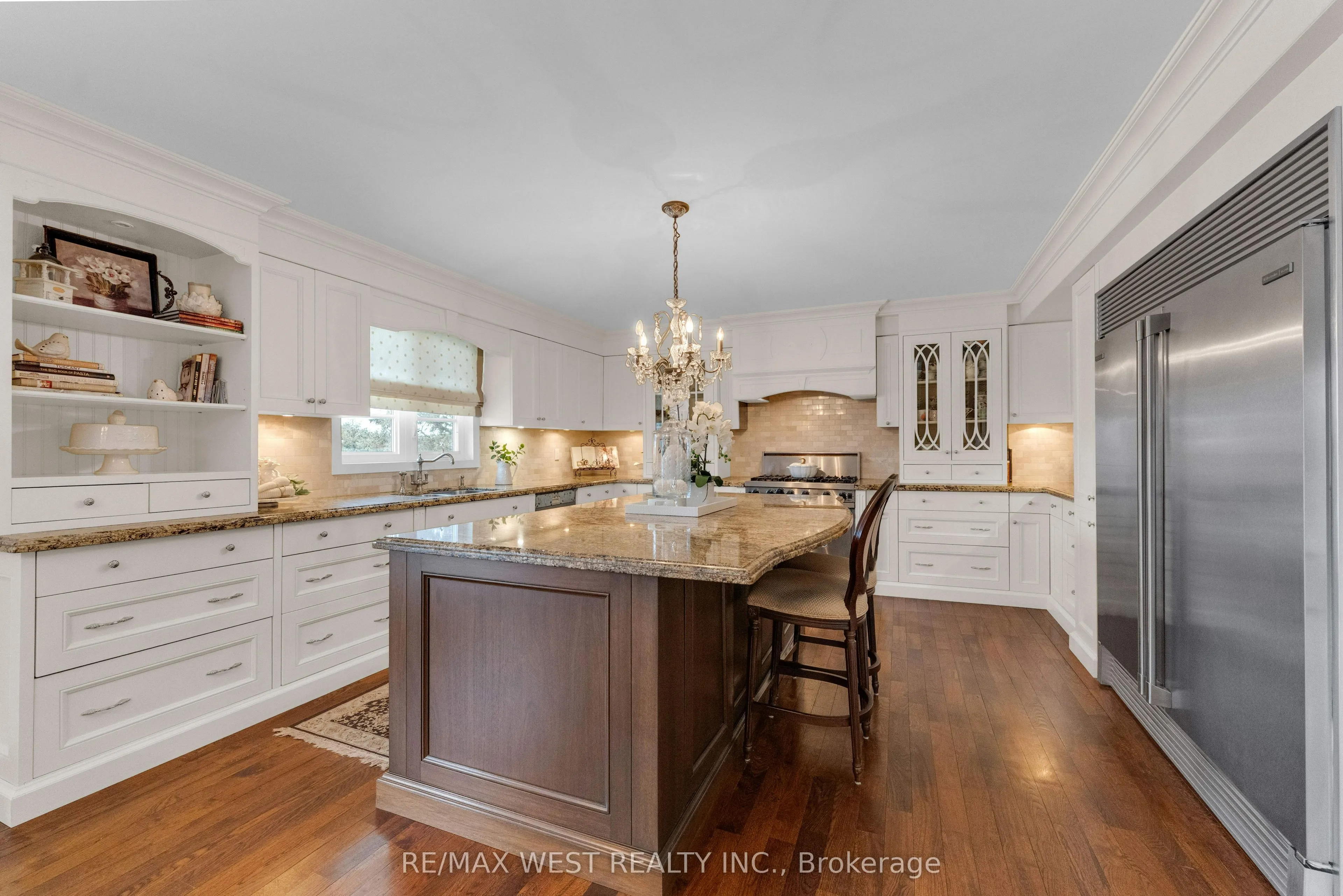 93 Fern Valley Crescent