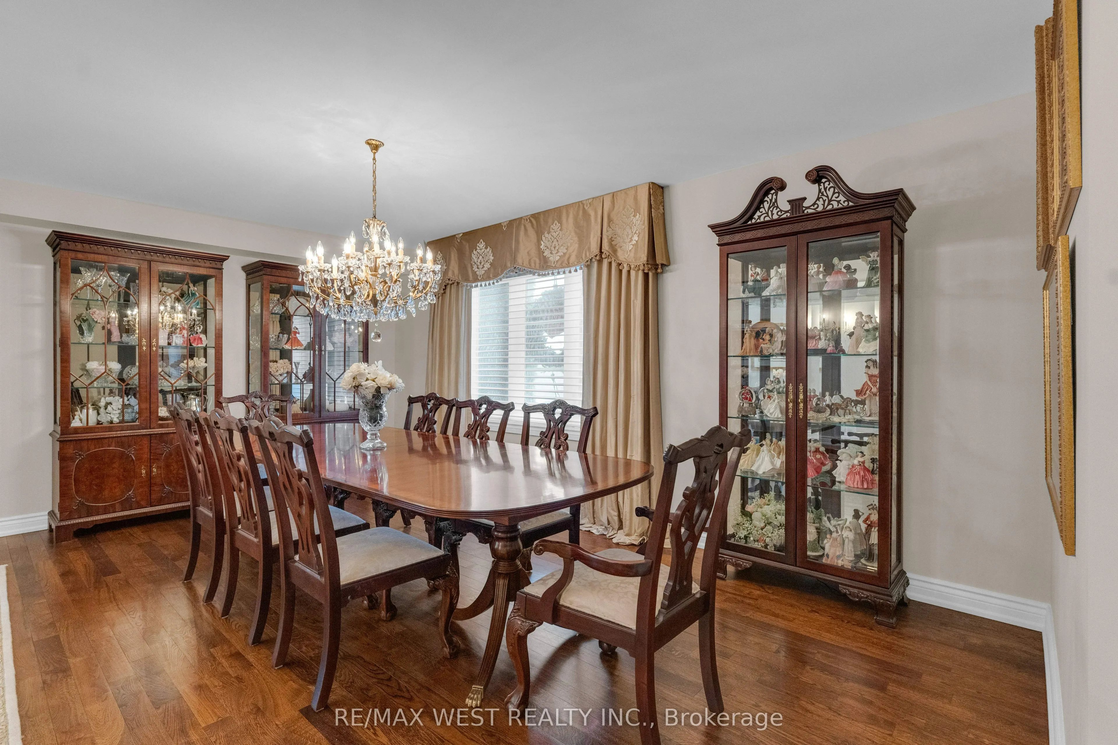 93 Fern Valley Crescent