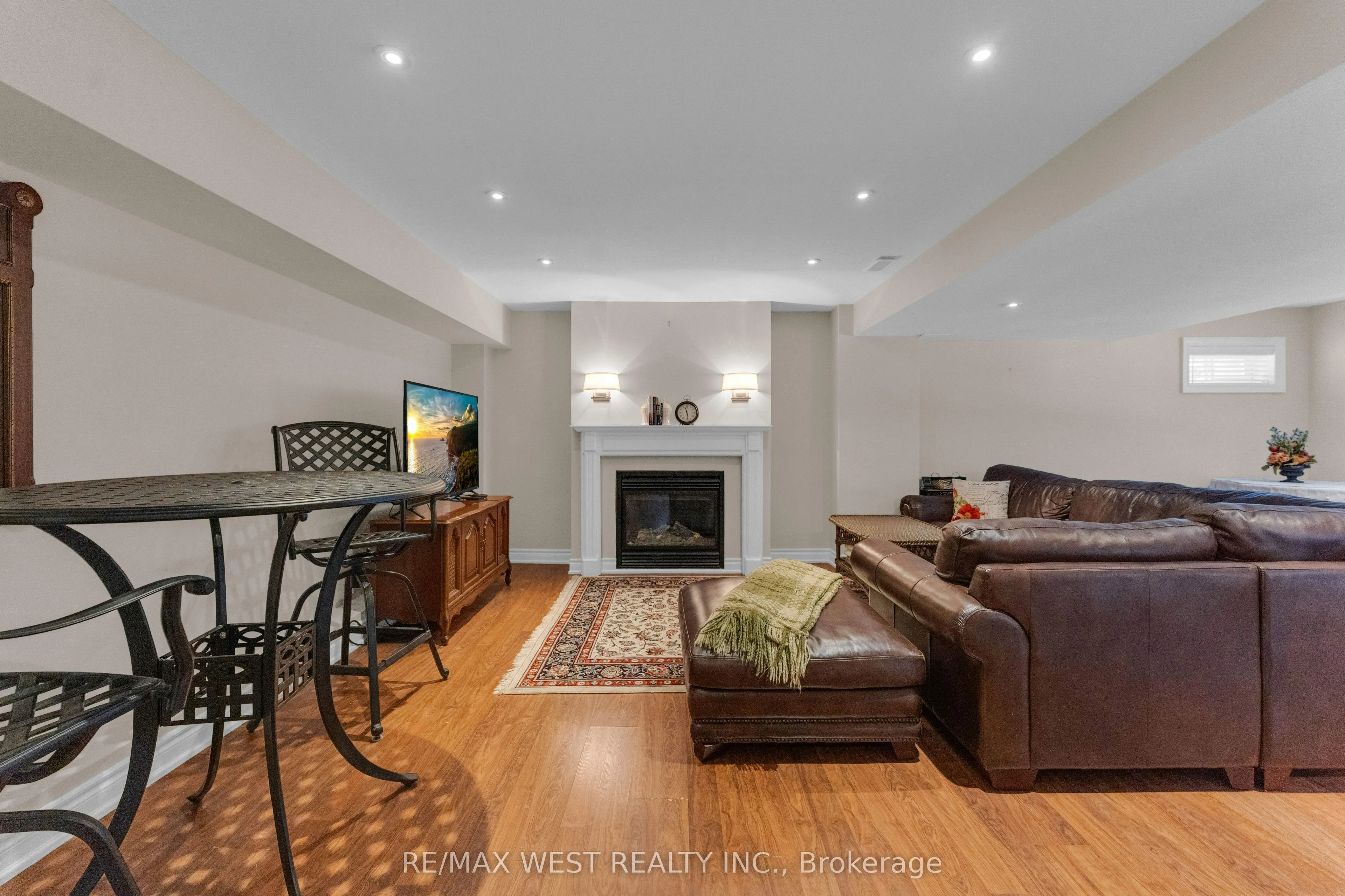 93 Fern Valley Crescent