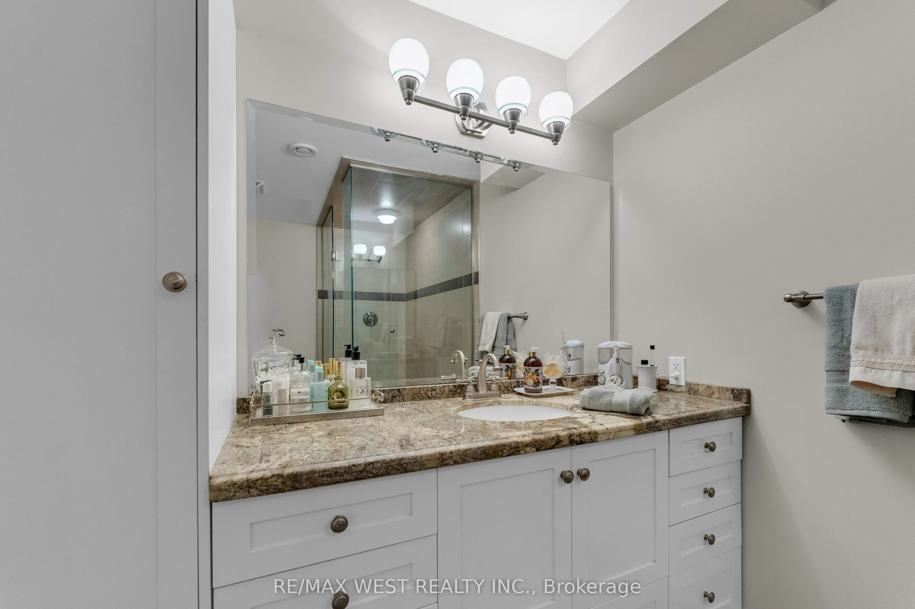 93 Fern Valley Crescent