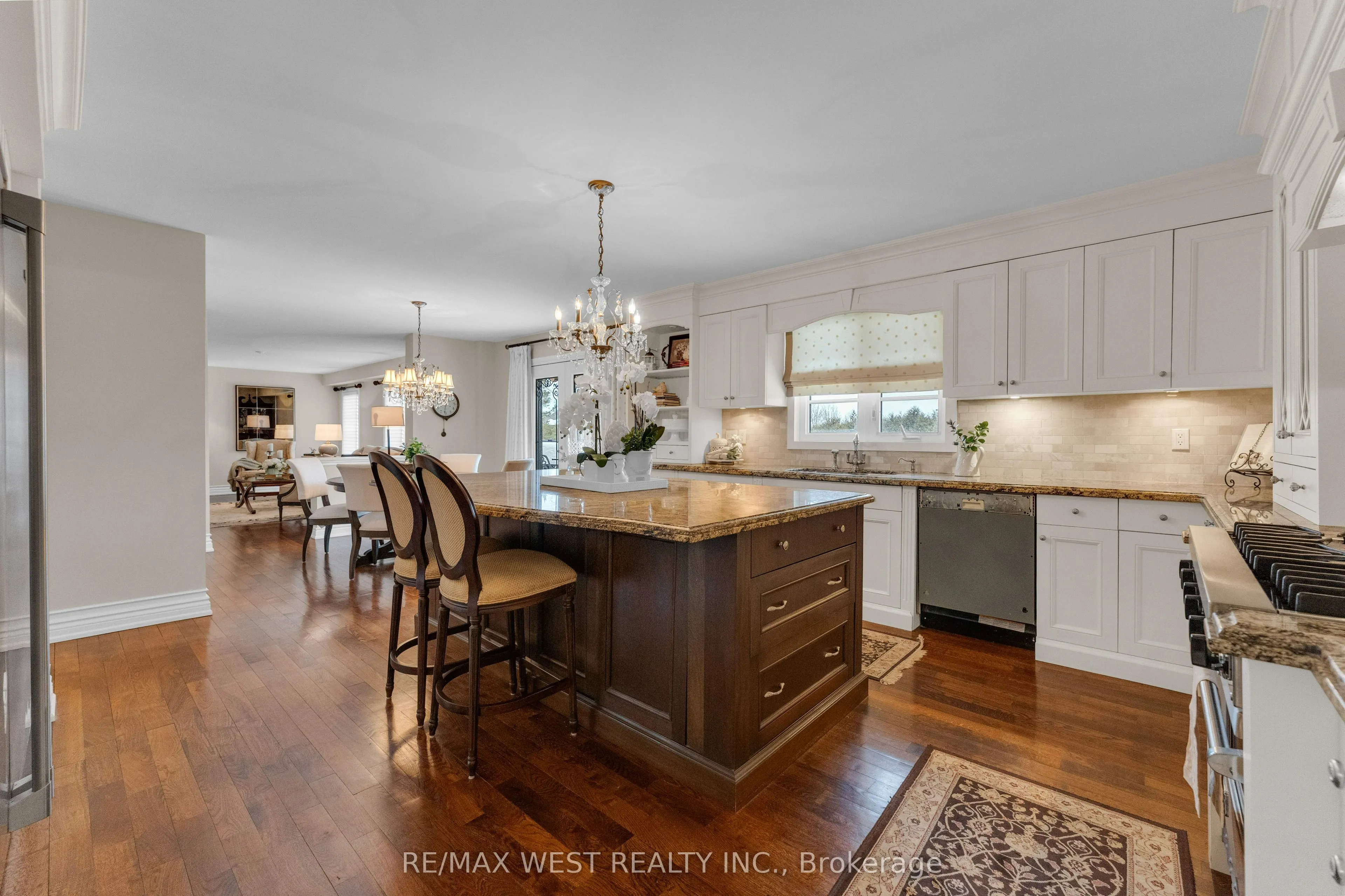 93 Fern Valley Crescent