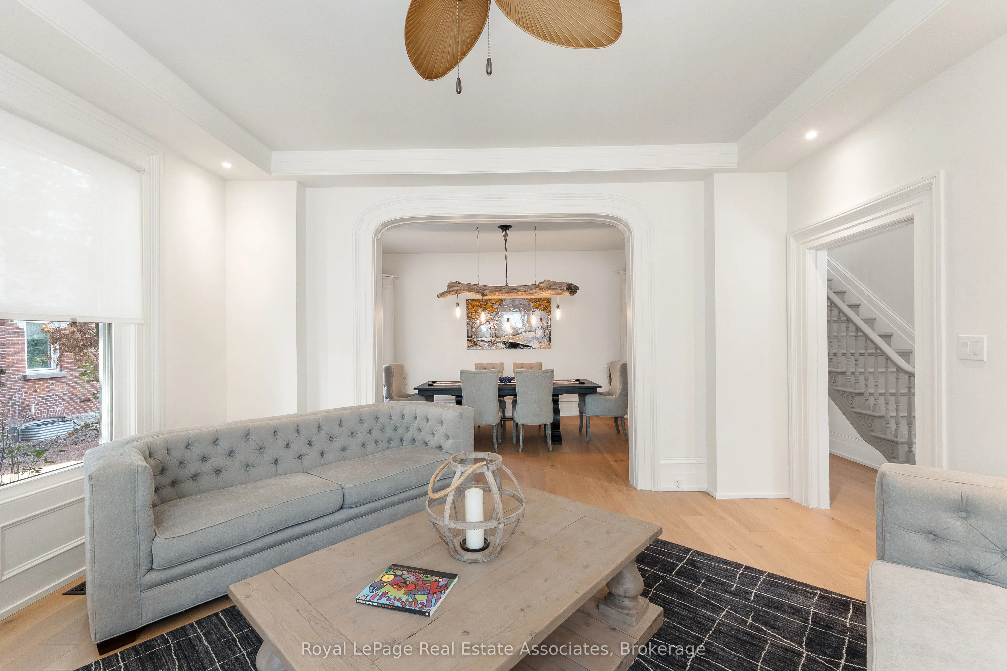 52 Cameron Street E