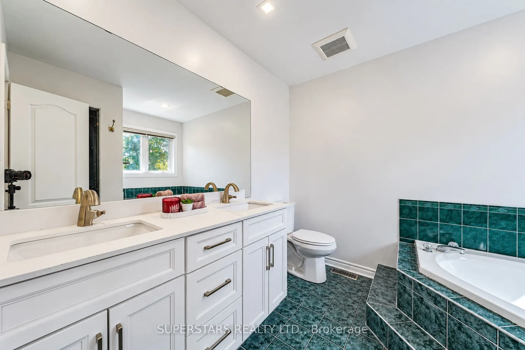 167 Humberland Drive