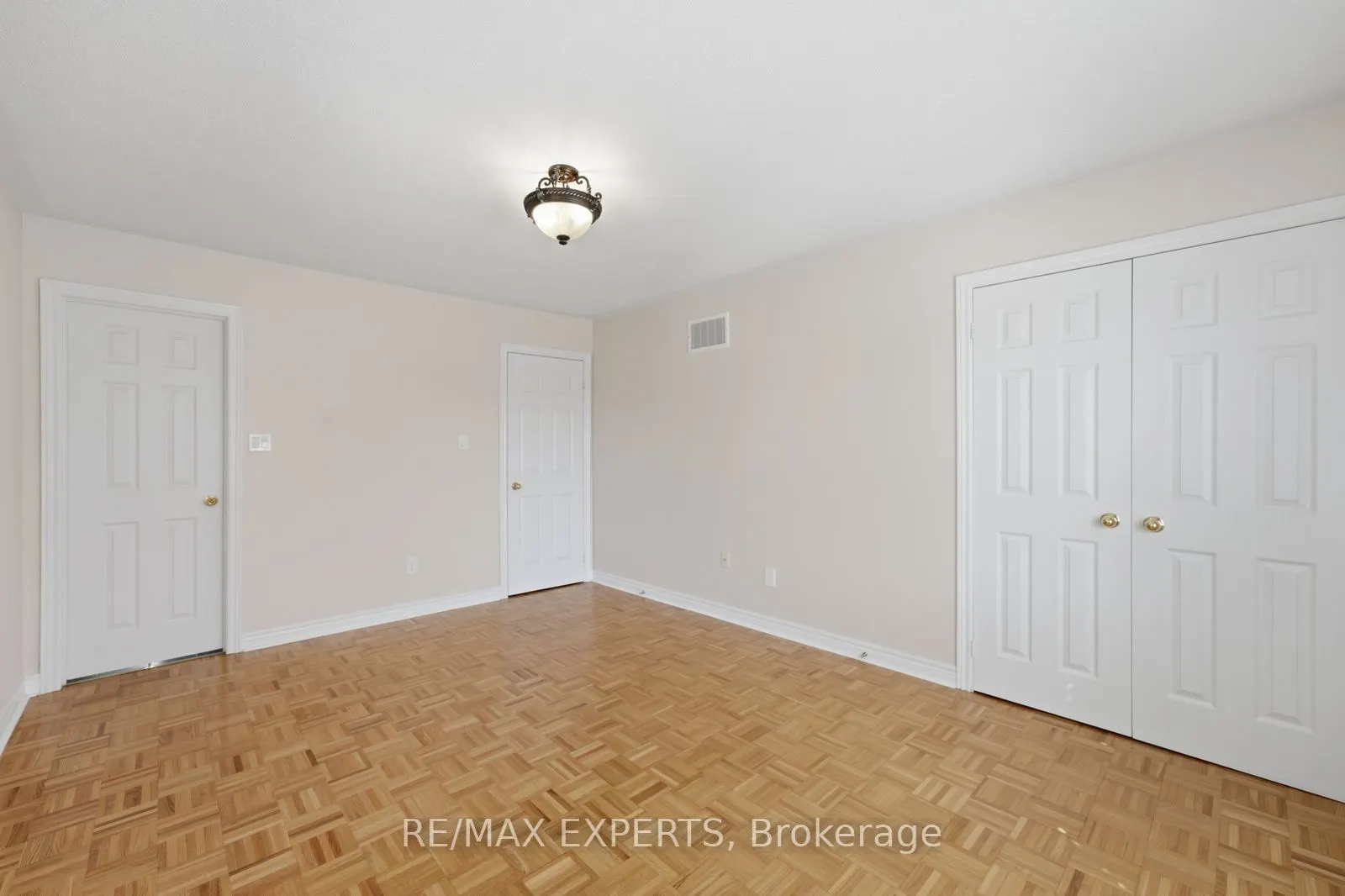 1 Cetona Avenue