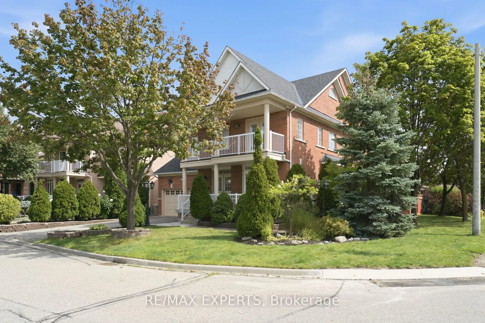 1 Cetona Avenue
