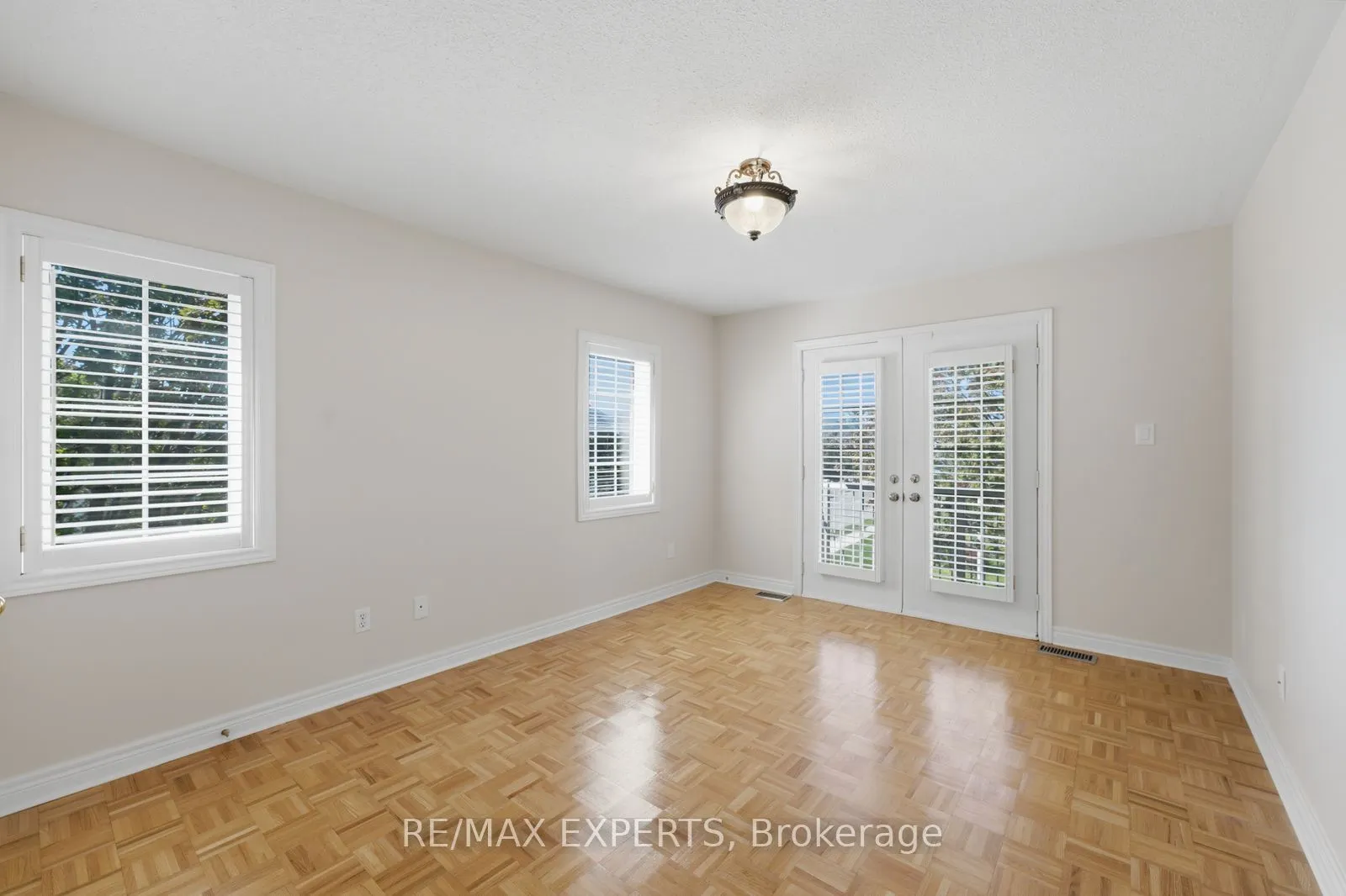 1 Cetona Avenue