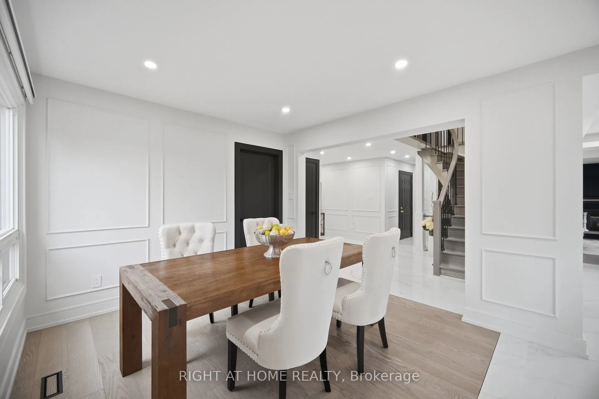 4 Simmons Crescent