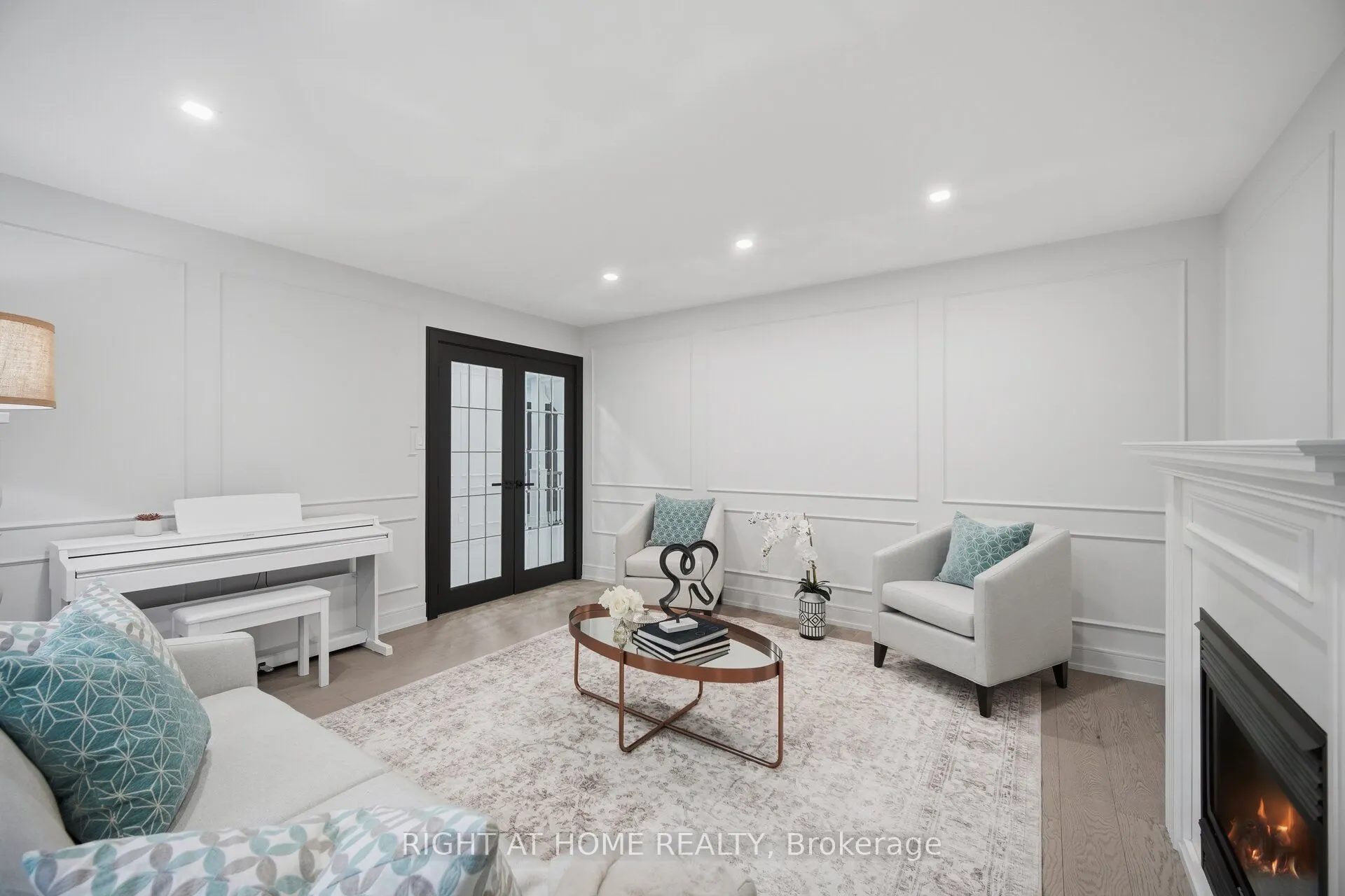 4 Simmons Crescent