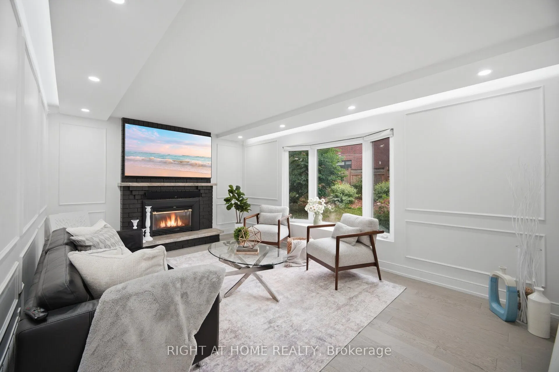 4 Simmons Crescent