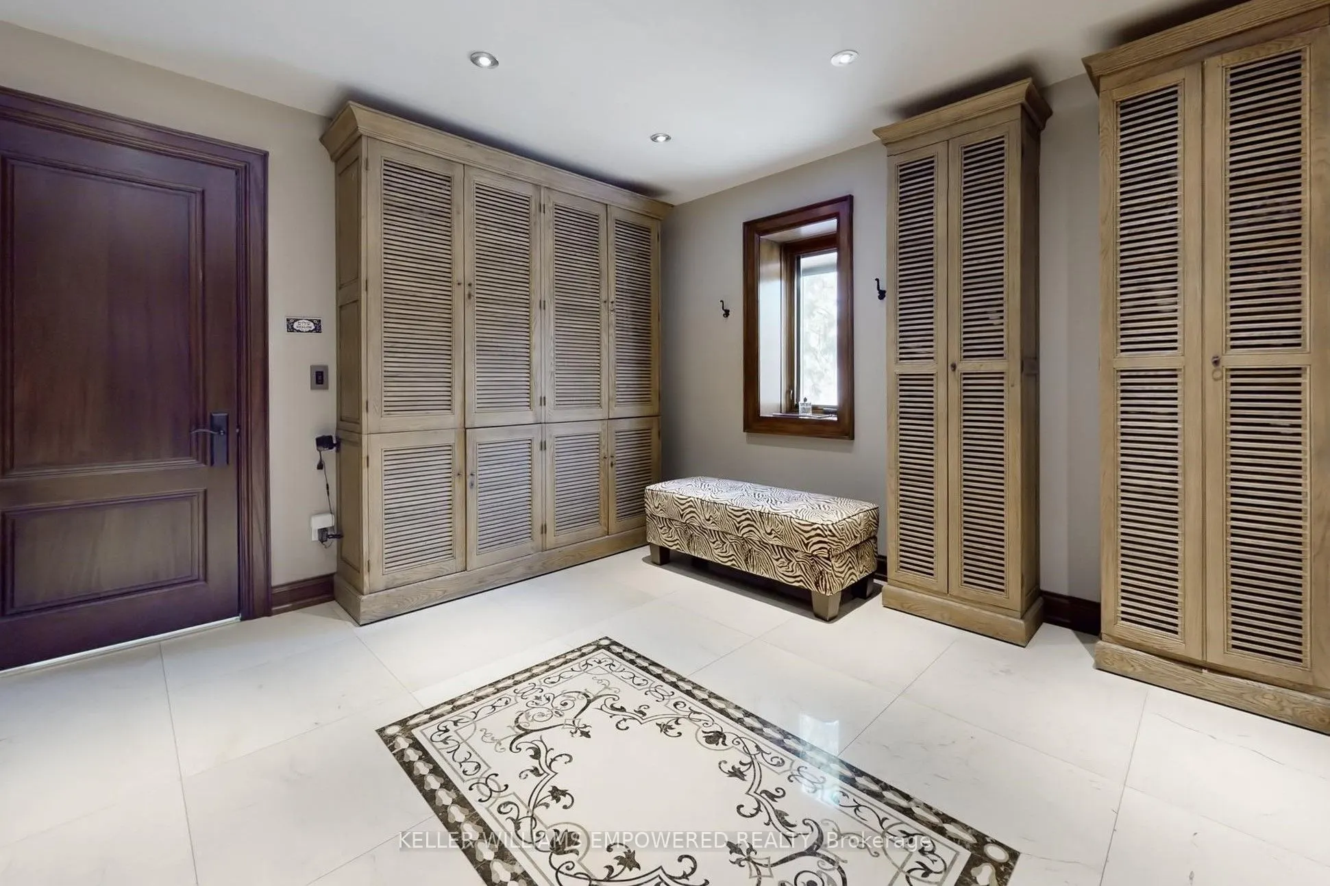 43 Woodland Acres Crescent