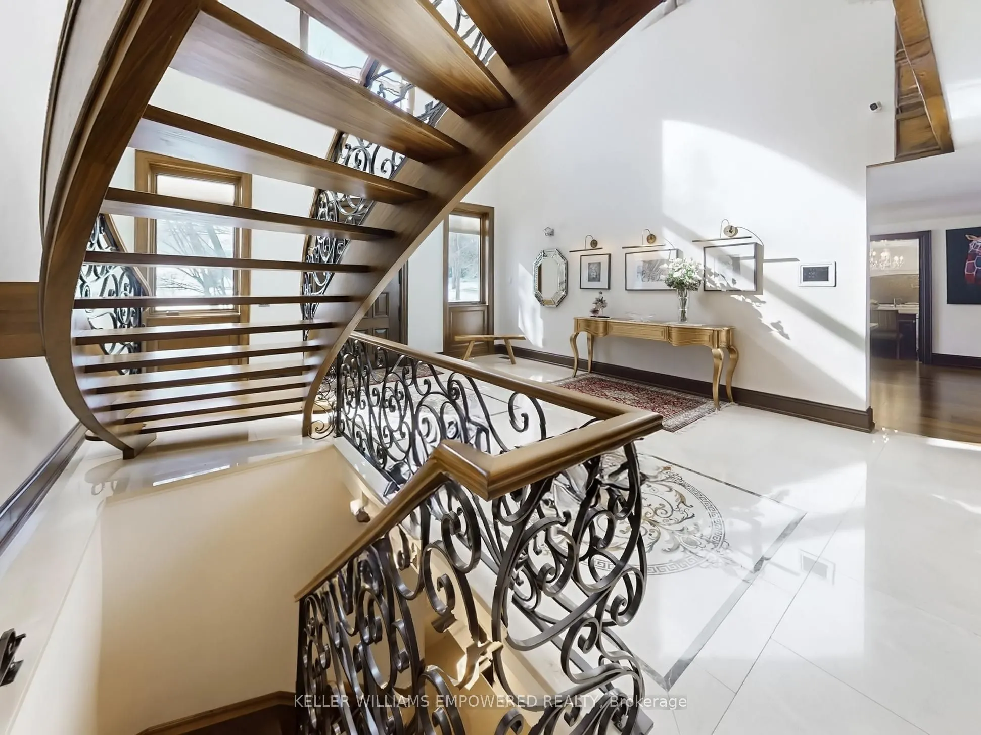 43 Woodland Acres Crescent