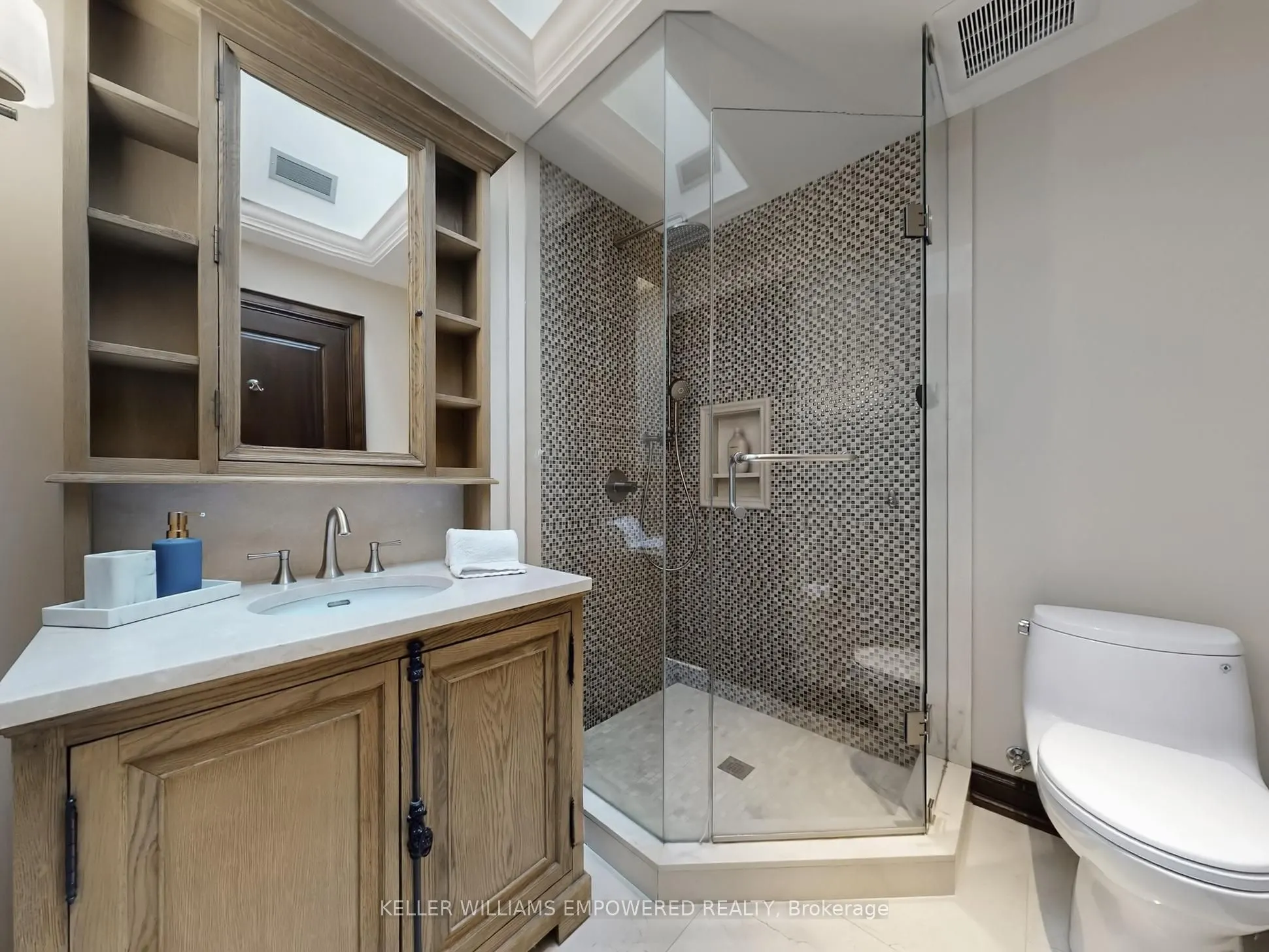 43 Woodland Acres Crescent