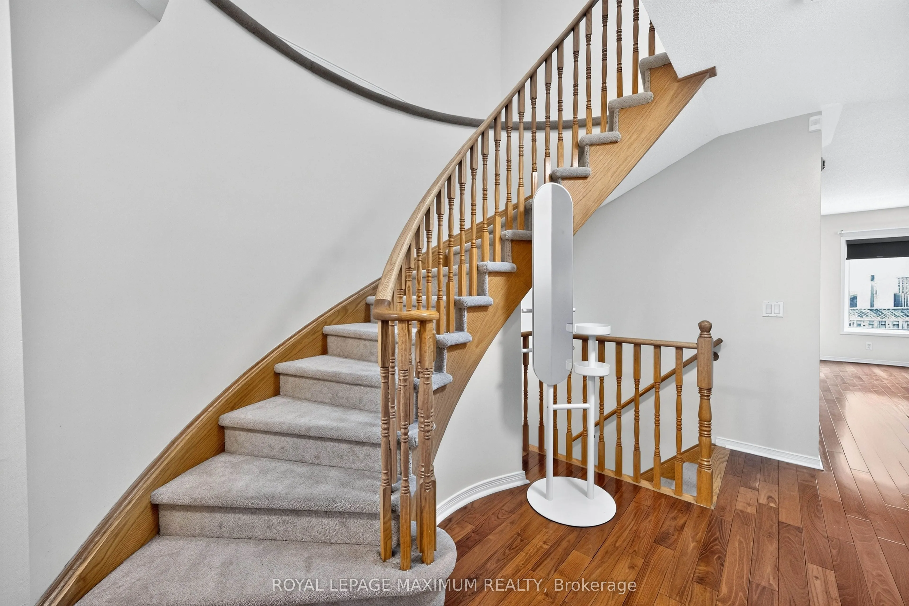 35 Marshview Avenue