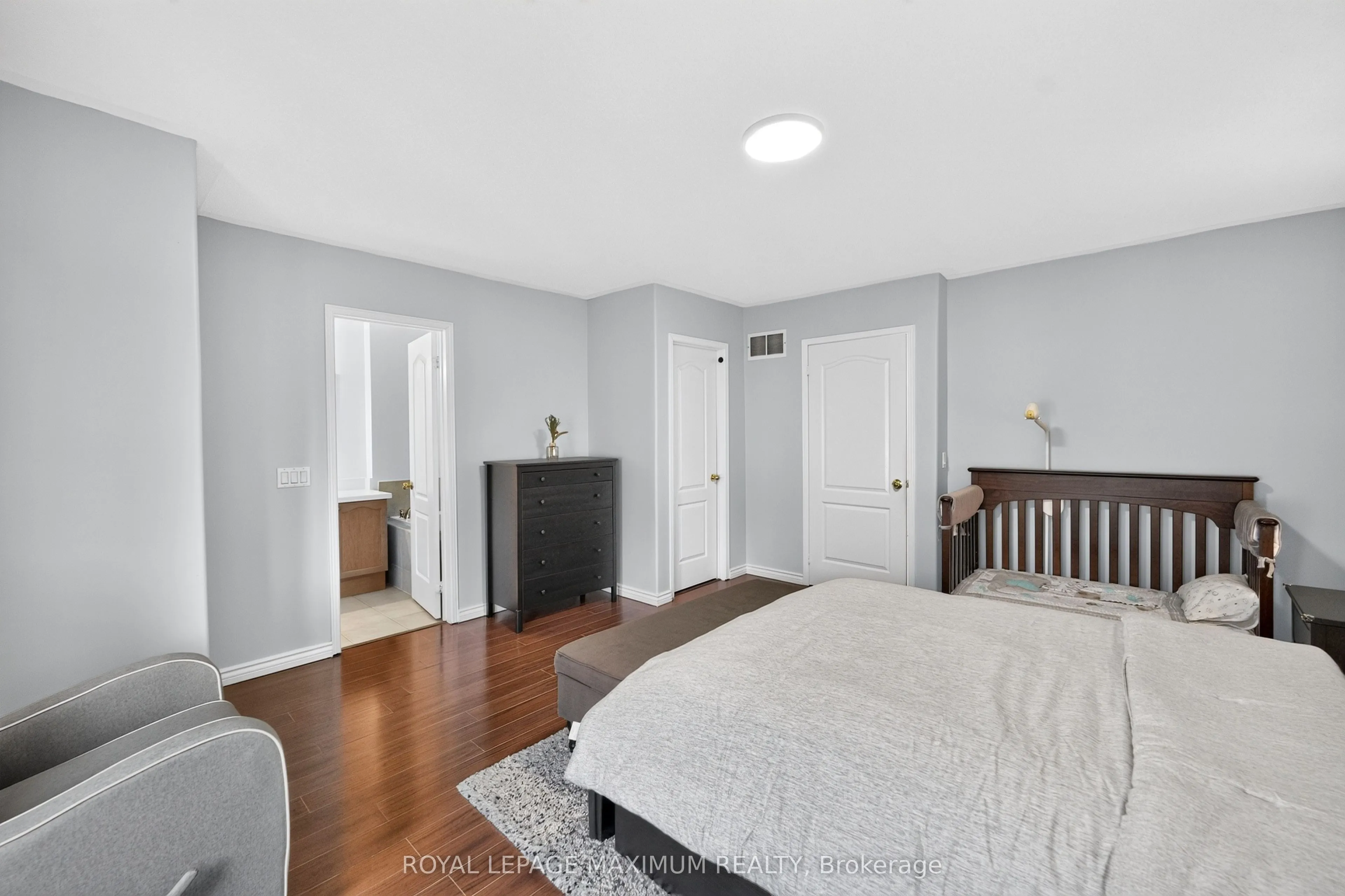 35 Marshview Avenue