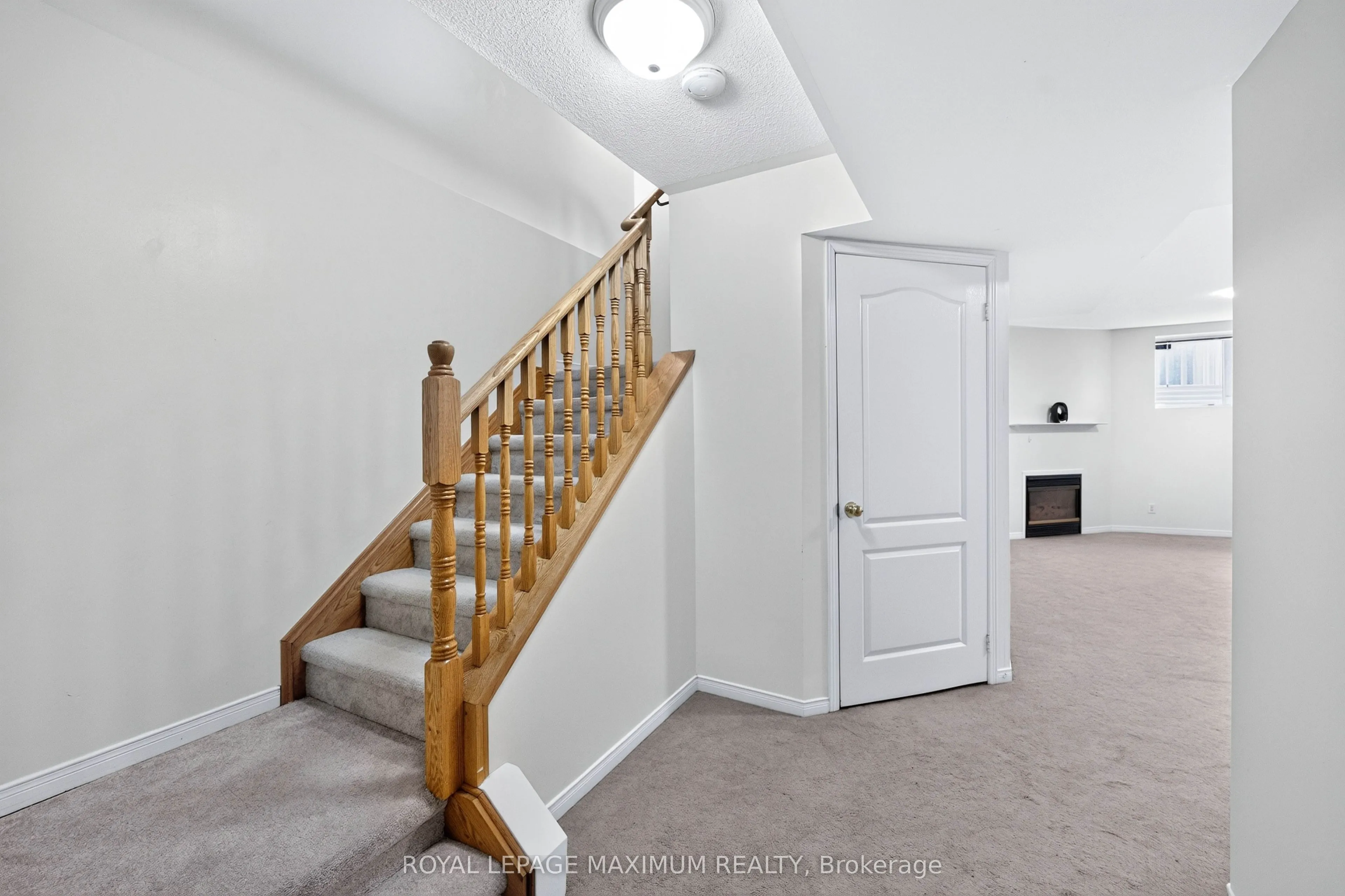 35 Marshview Avenue
