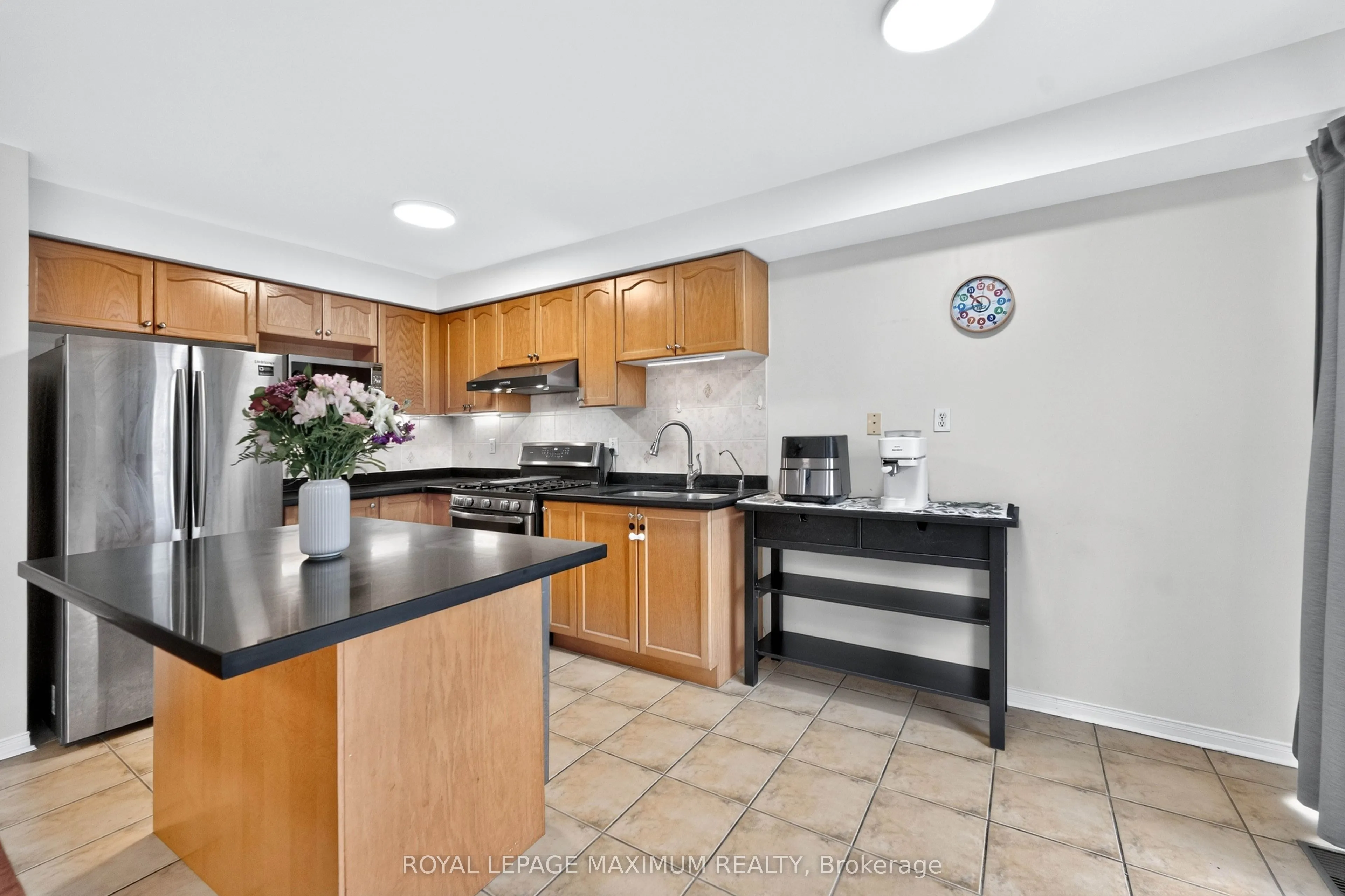 35 Marshview Avenue