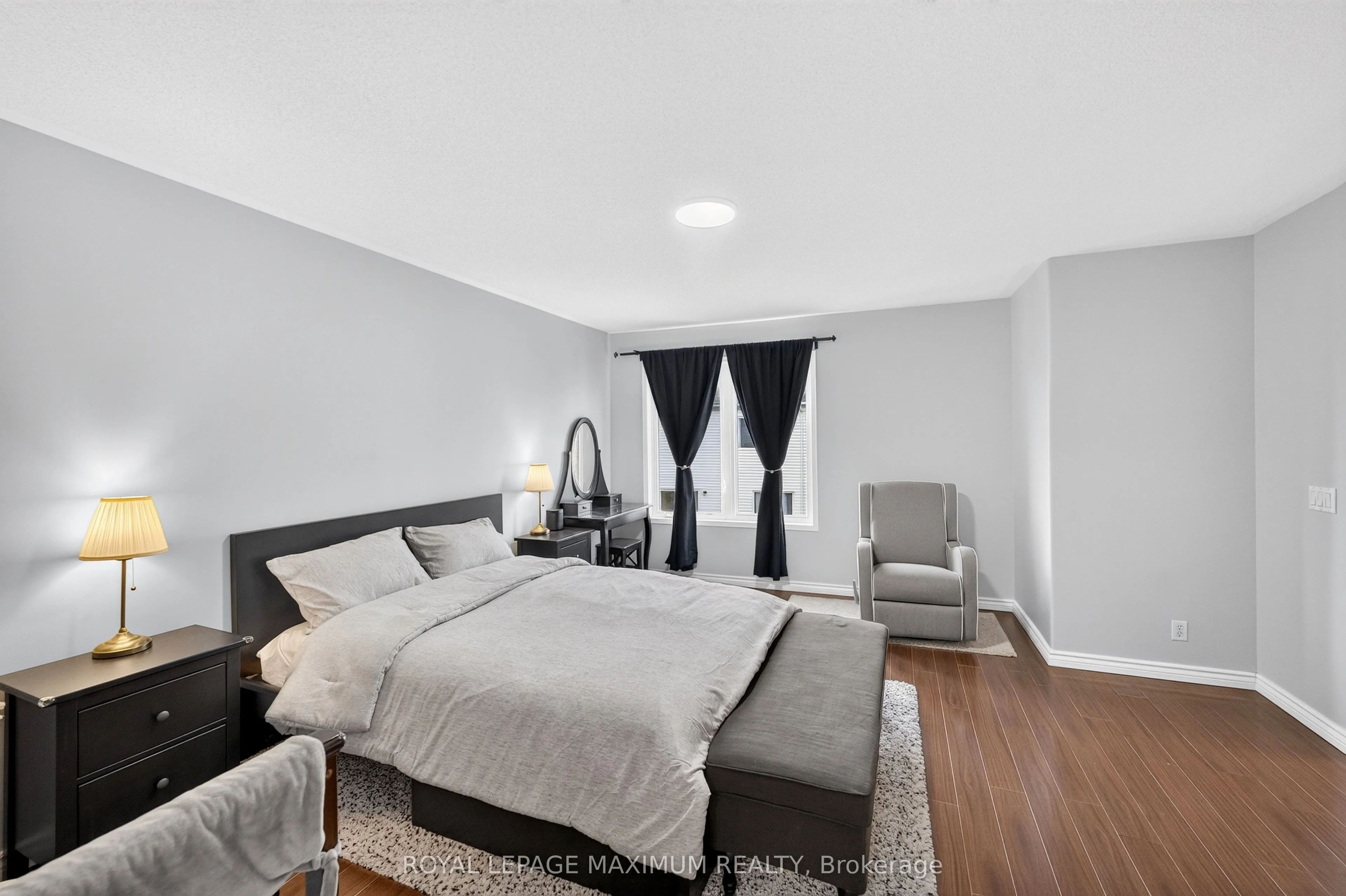 35 Marshview Avenue