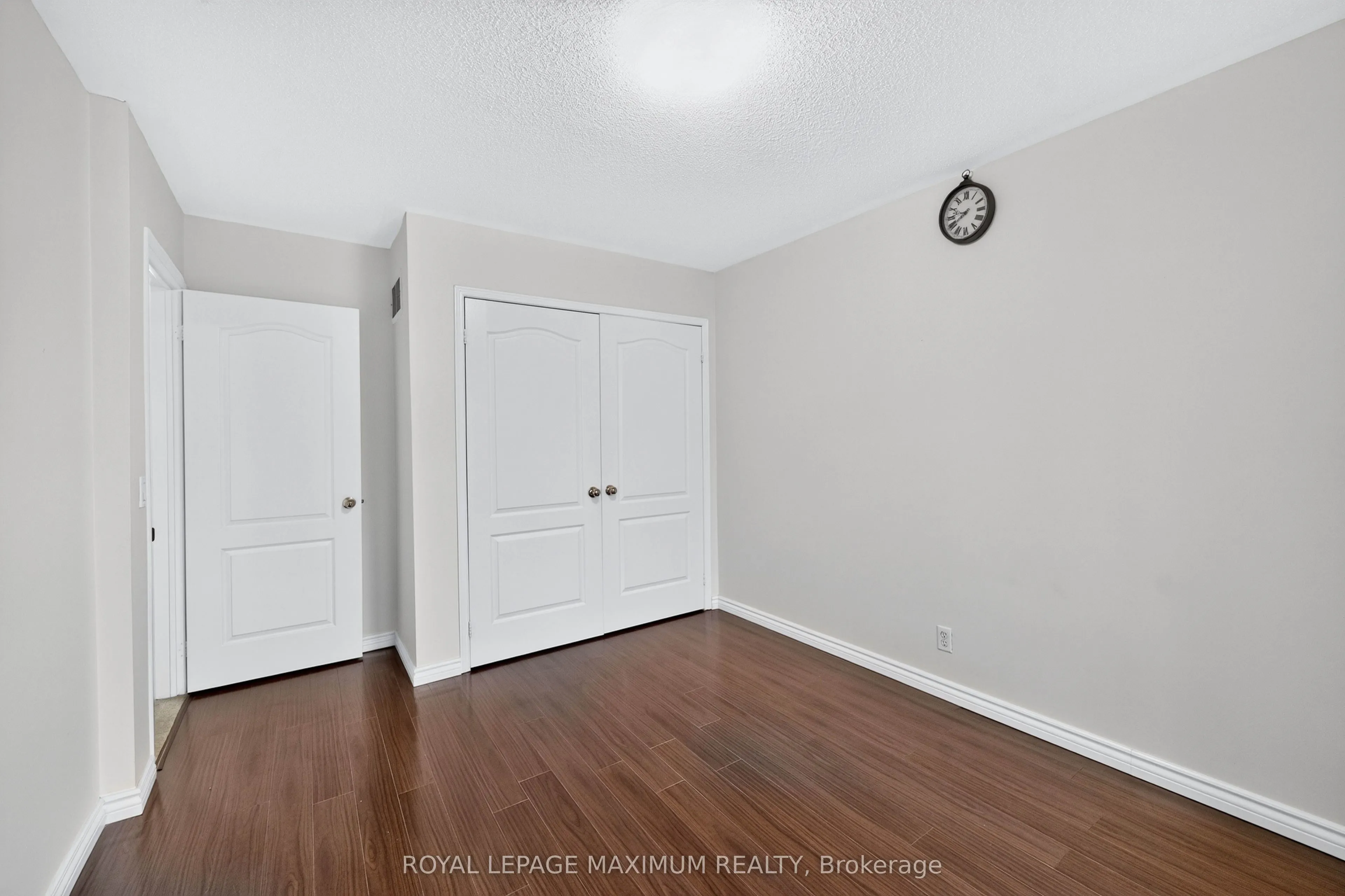 35 Marshview Avenue