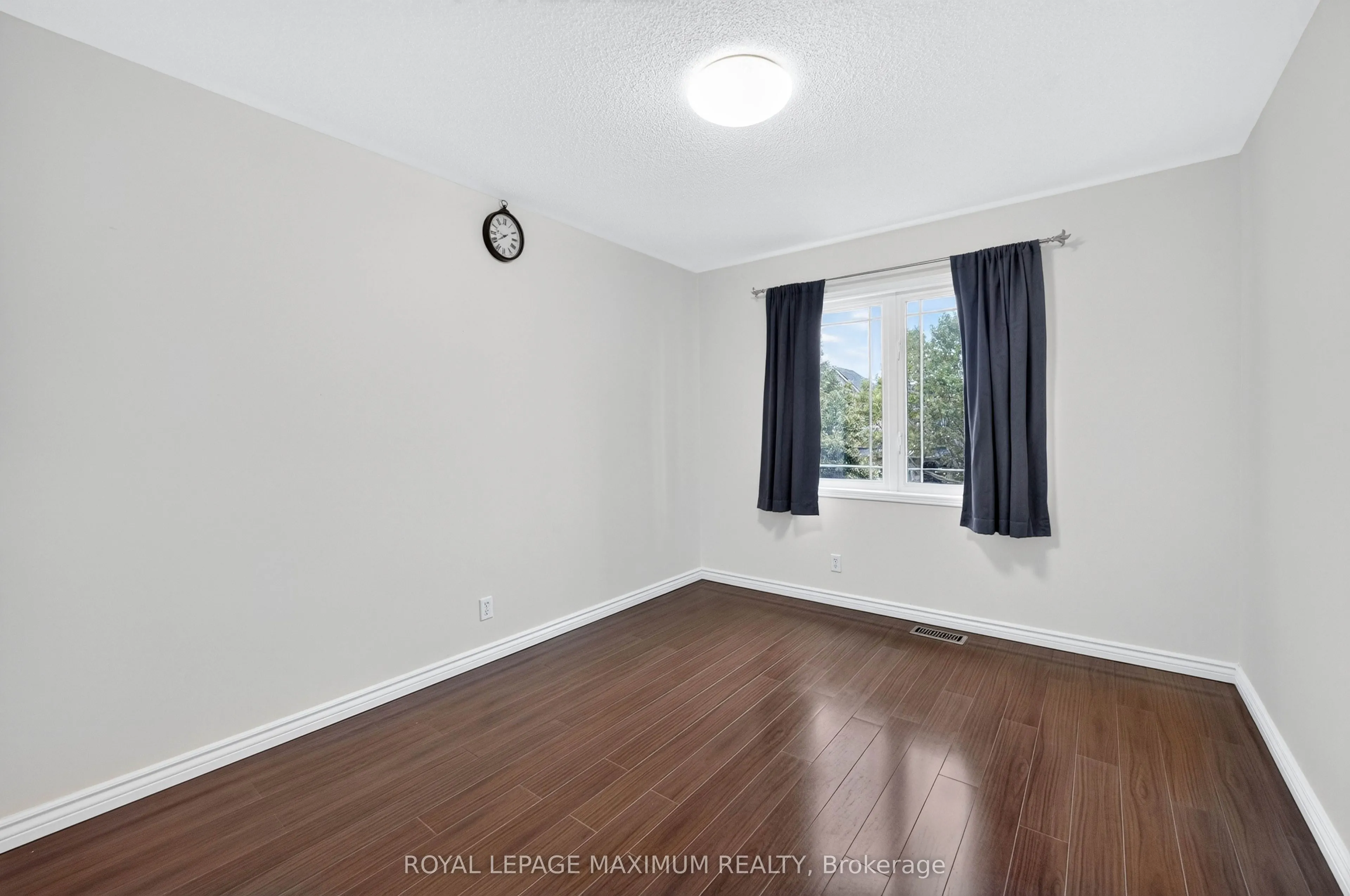 35 Marshview Avenue