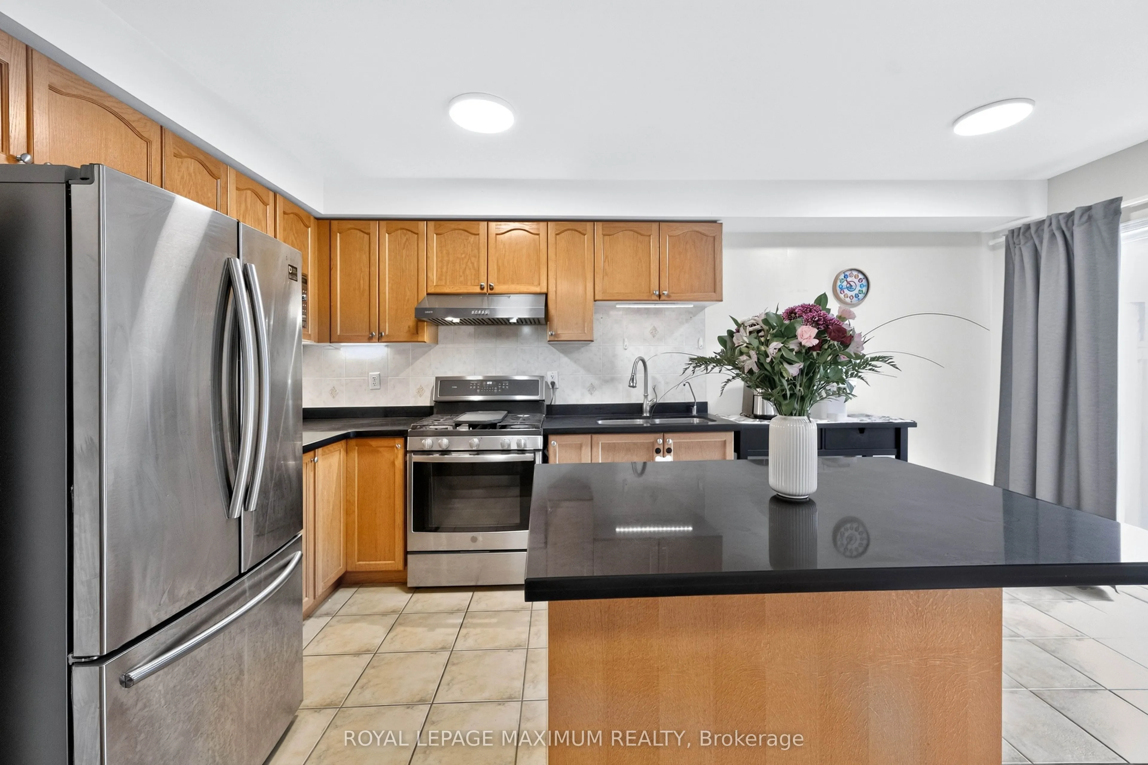 35 Marshview Avenue