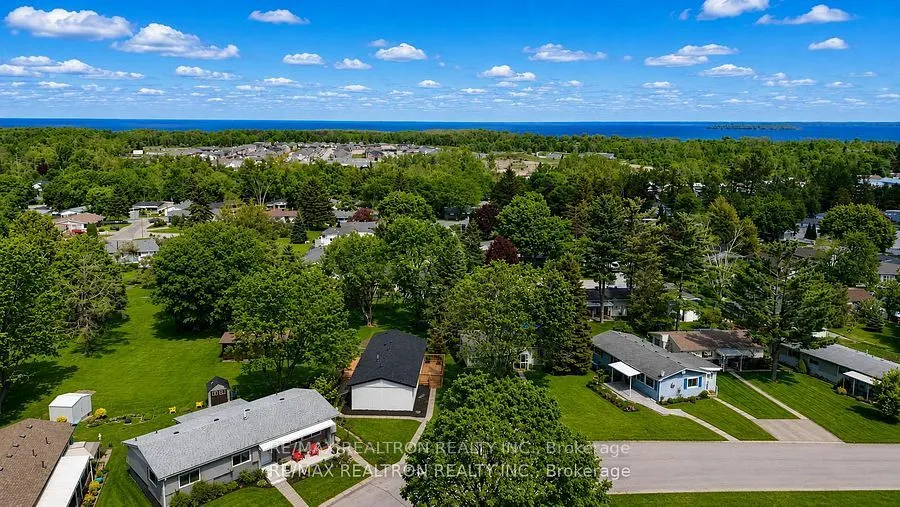 41 Trefoil Drive