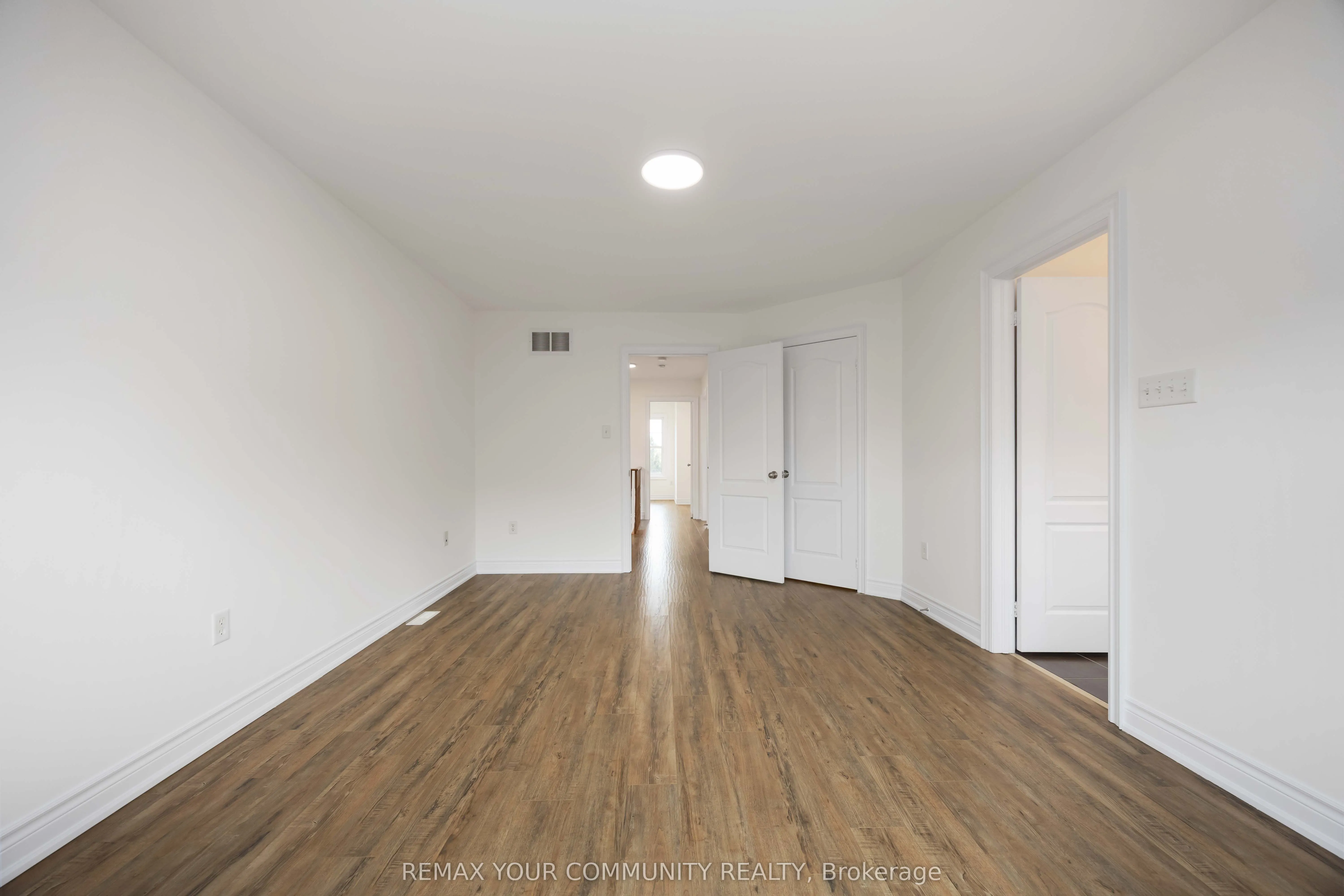 17 Latitude Lane