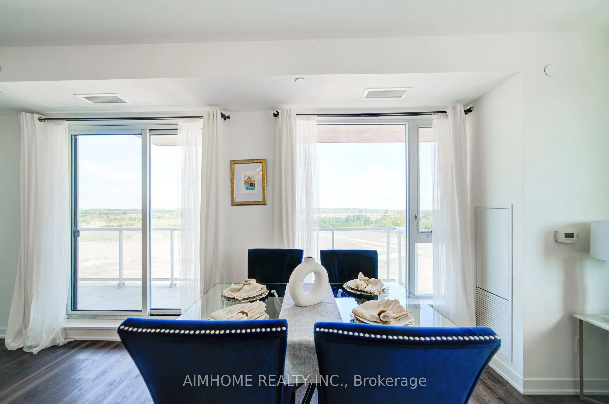 2 David Eyer Road E #829