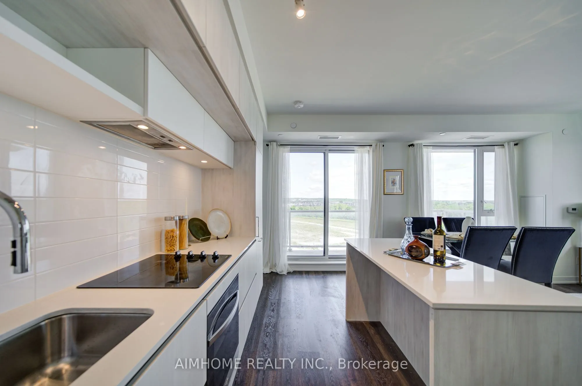 2 David Eyer Road E #829
